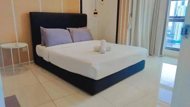 Bed in The Robertson Bukit Bintang by Wowhome
