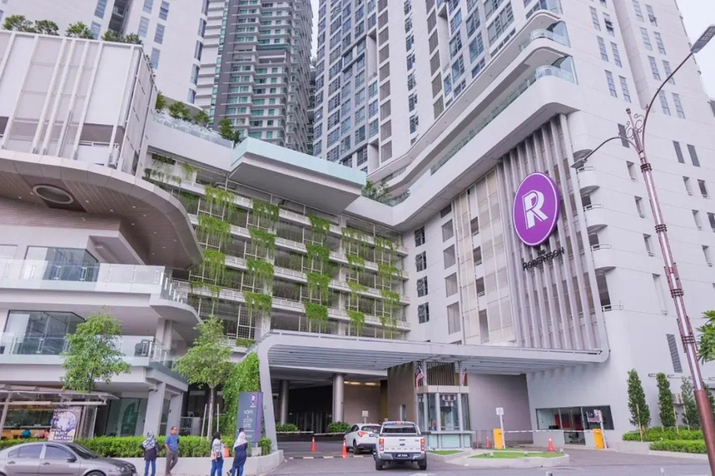 Property building in The Robertson Bukit Bintang by Wowhome Property building in The Robertson Bukit Bintang by Wowhome