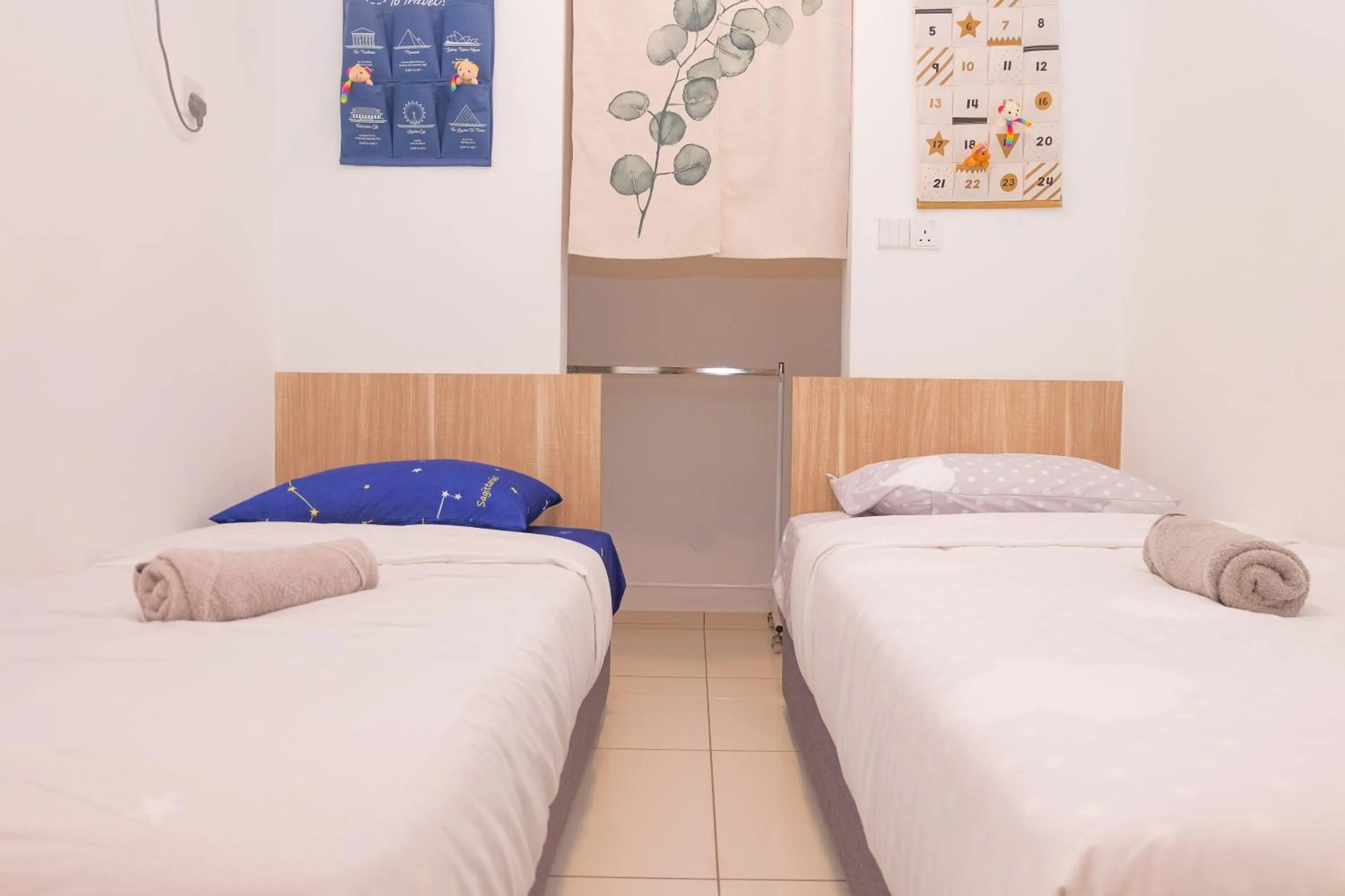 Bed in The Robertson Bukit Bintang by Wowhome