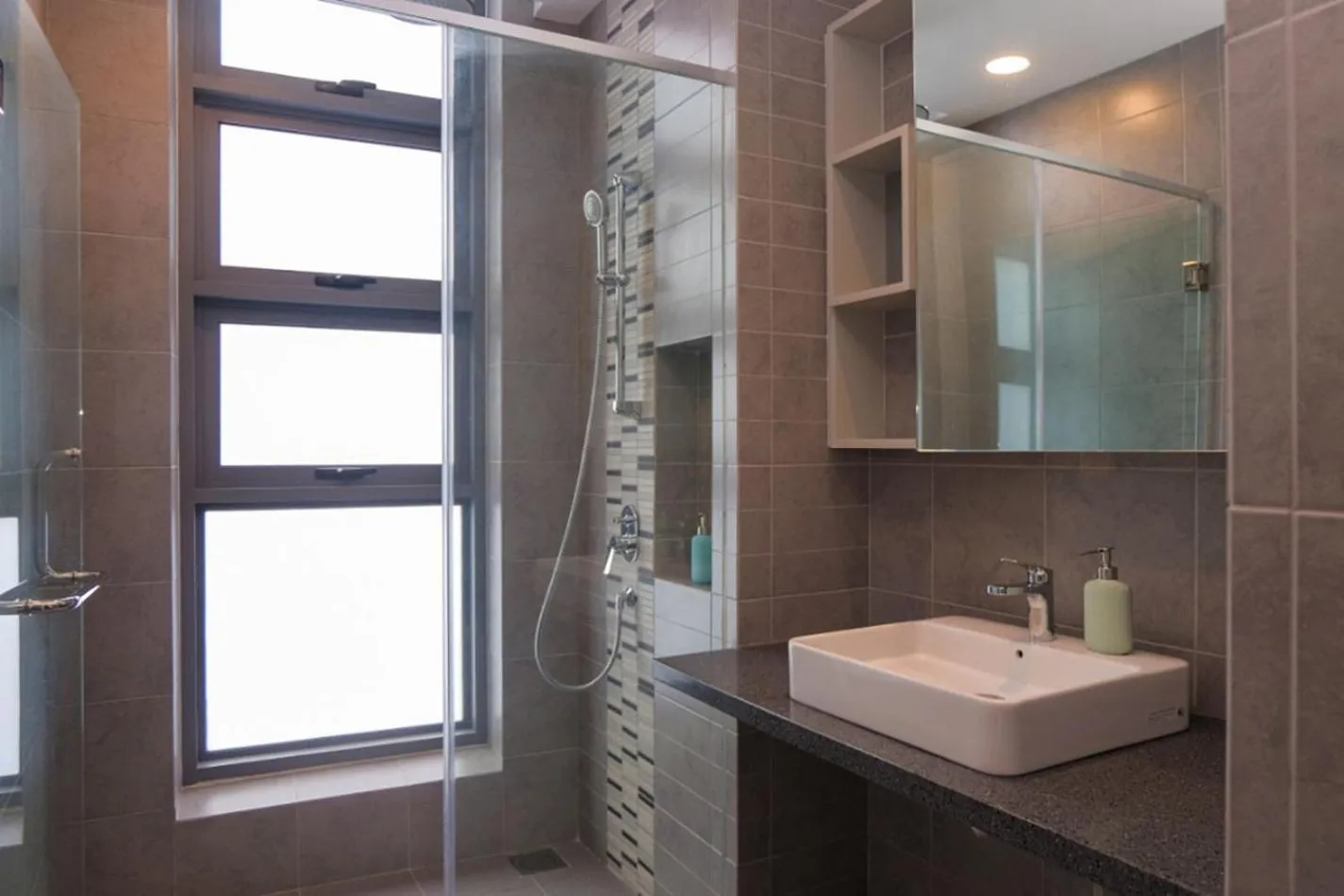 Bathroom in The Robertson Bukit Bintang by Wowhome