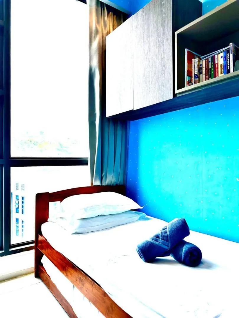 Bed in The Robertson Bukit Bintang by Wowhome