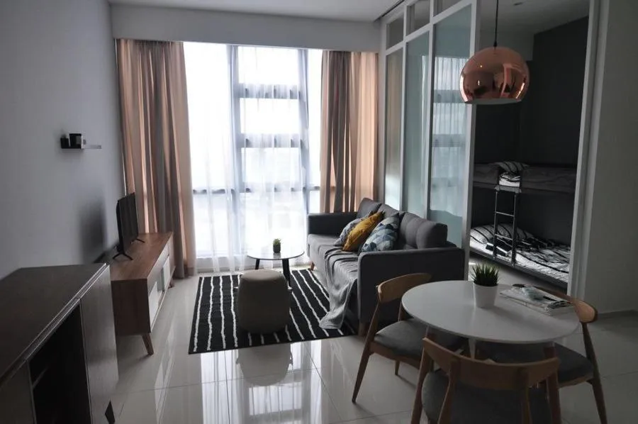 TV and multimedia in The Robertson Bukit Bintang by Wowhome