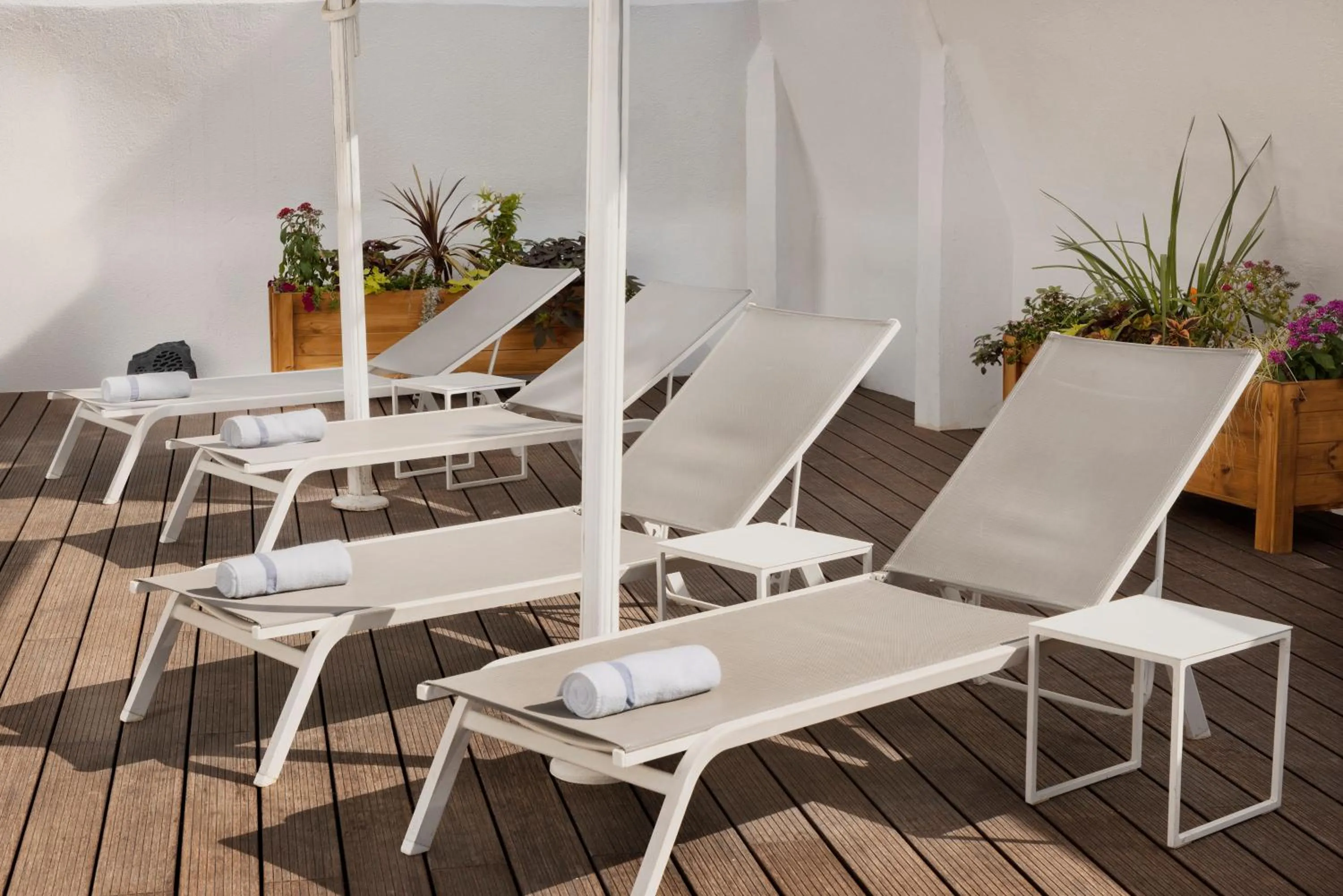 sunbed in Metropolitan Hotel