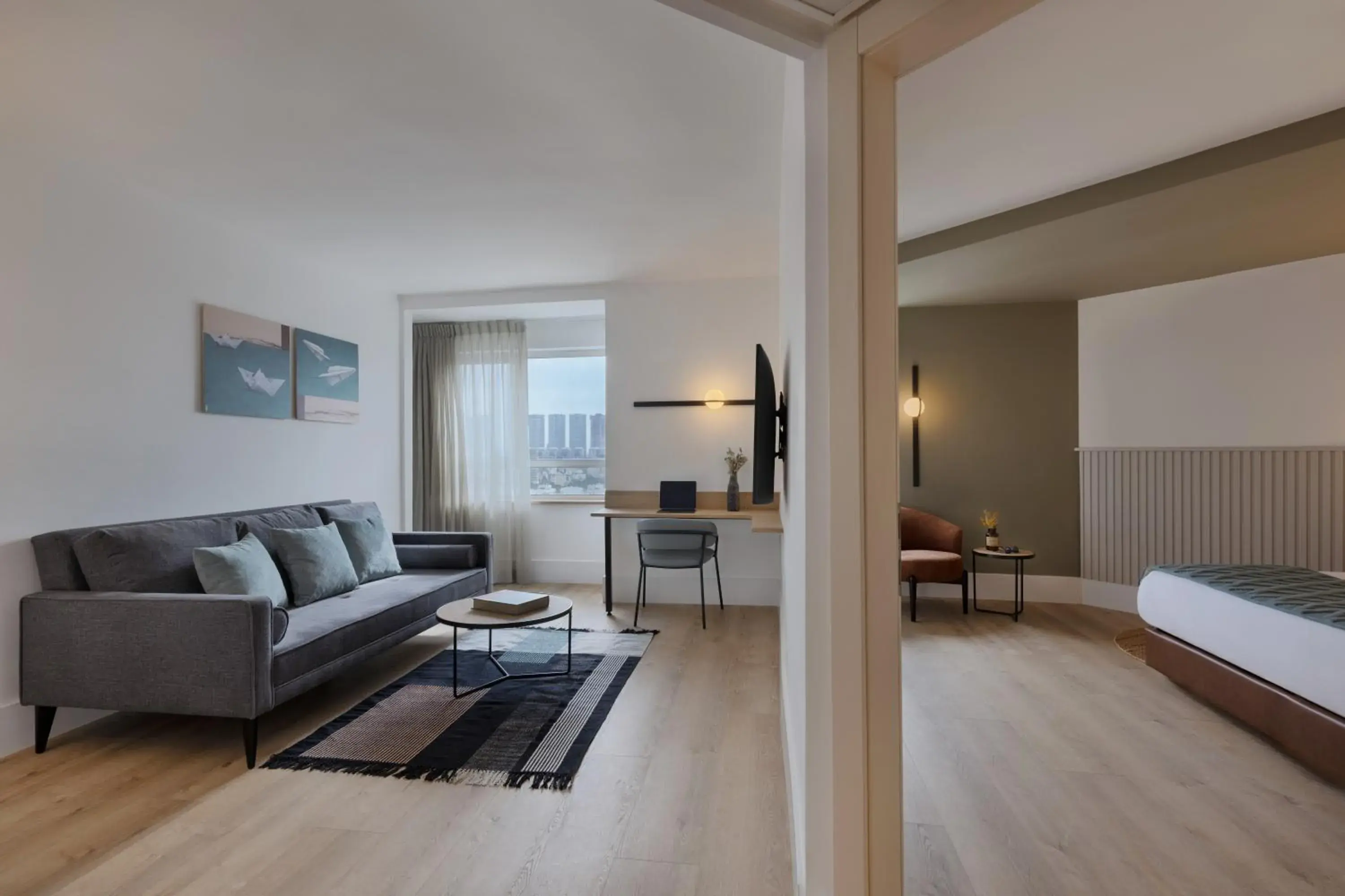 TV and multimedia, Bed in Metropolitan Hotel TV and multimedia, Bed in Metropolitan Hotel