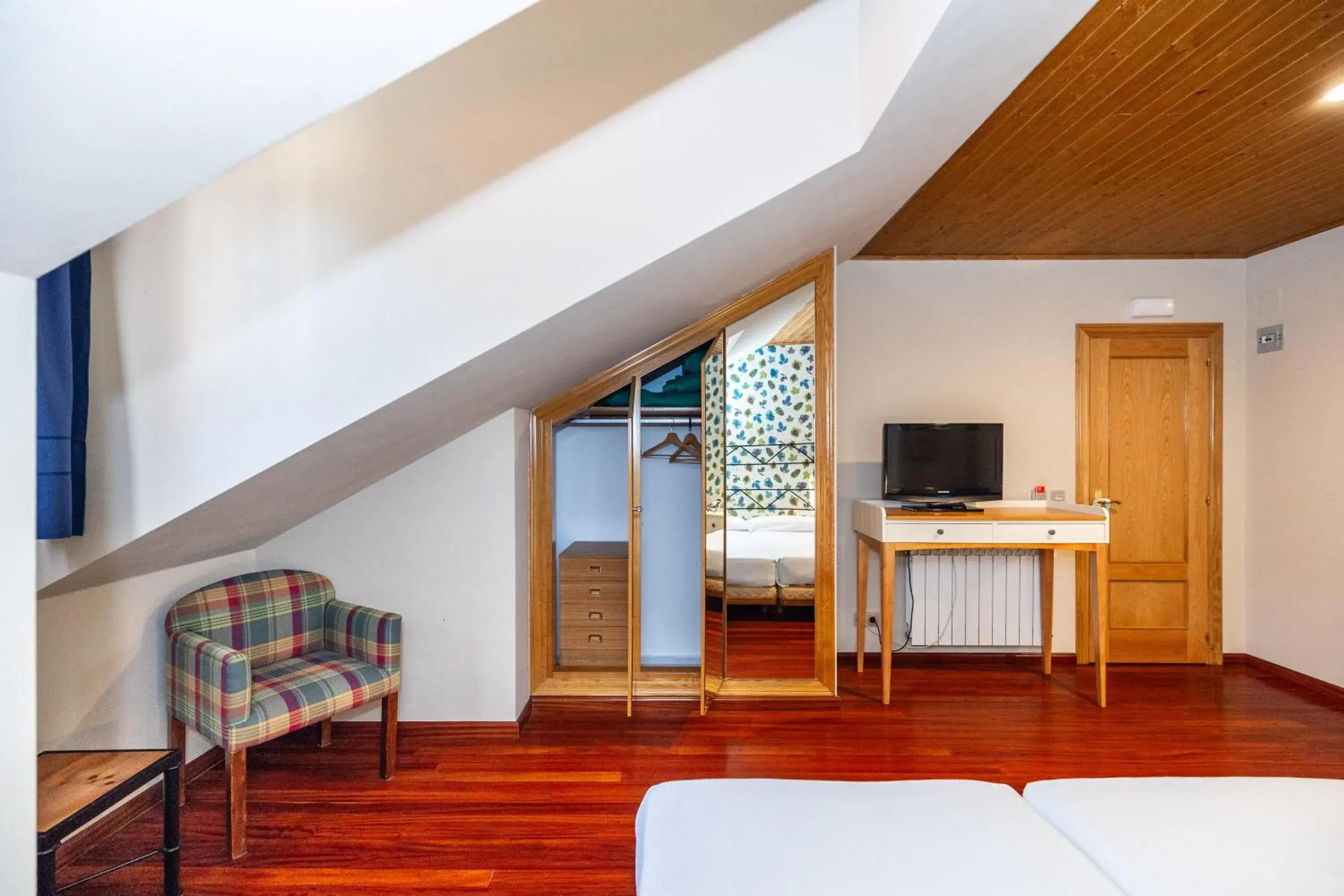 Quadruple Room with Mountain View in Hotel Casa Miño Quadruple Room with Mountain View in Hotel Casa Miño