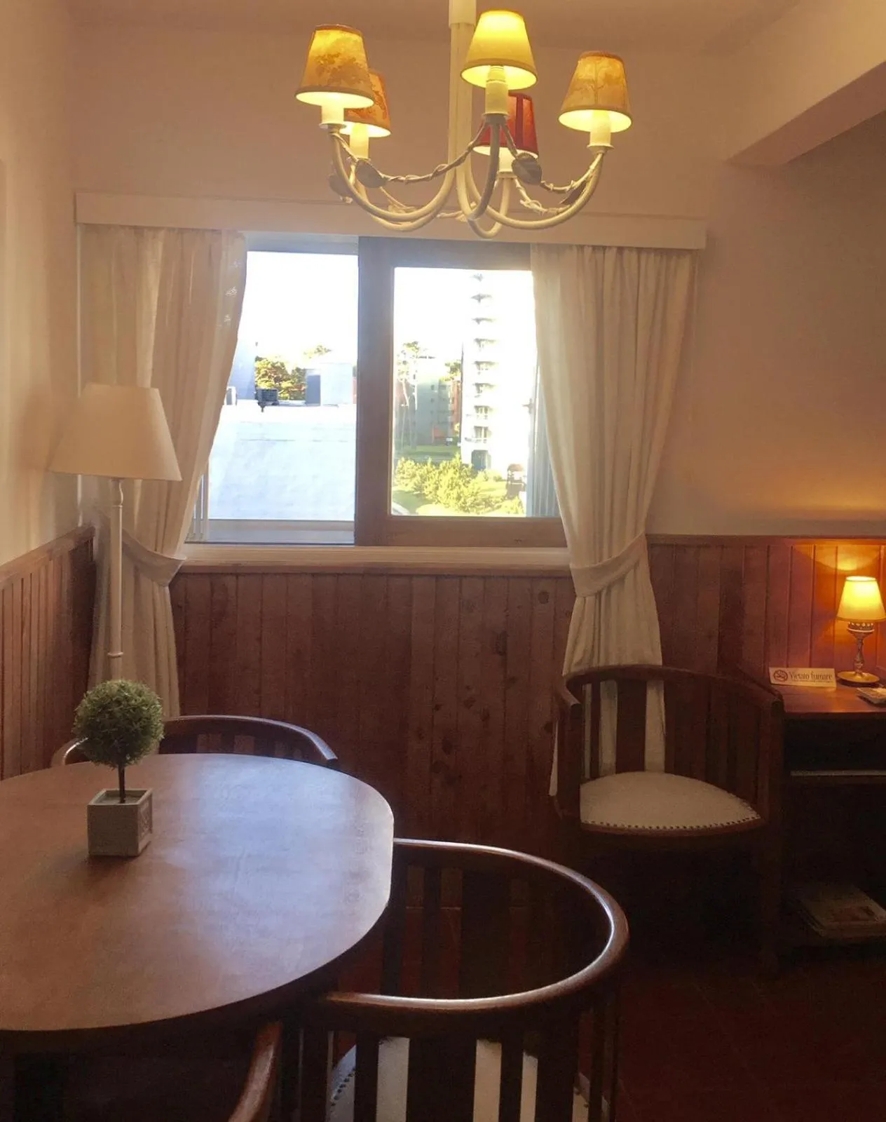 Dining area in Edificio Seventy
