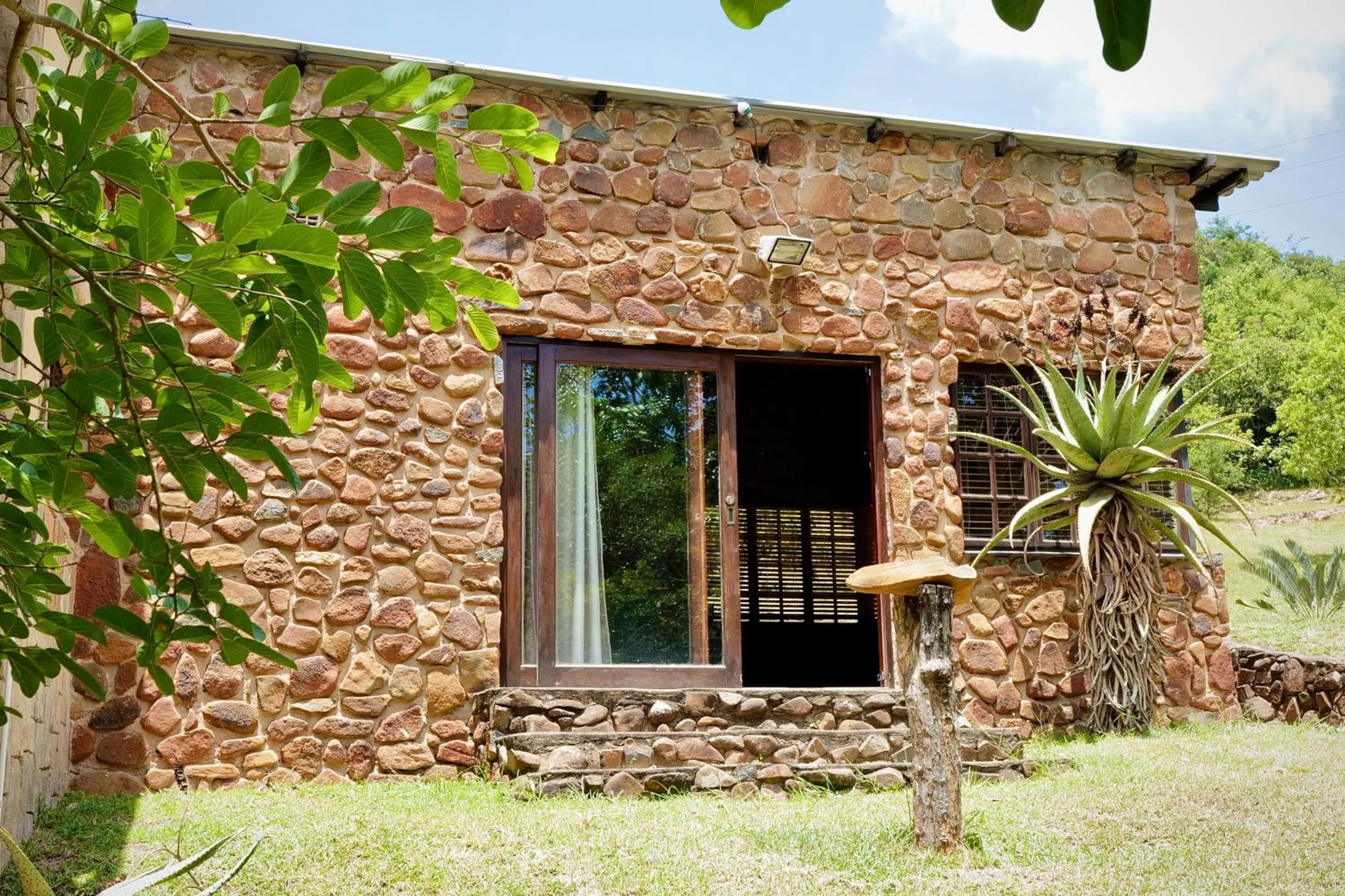 Property building in Leopards Ledge