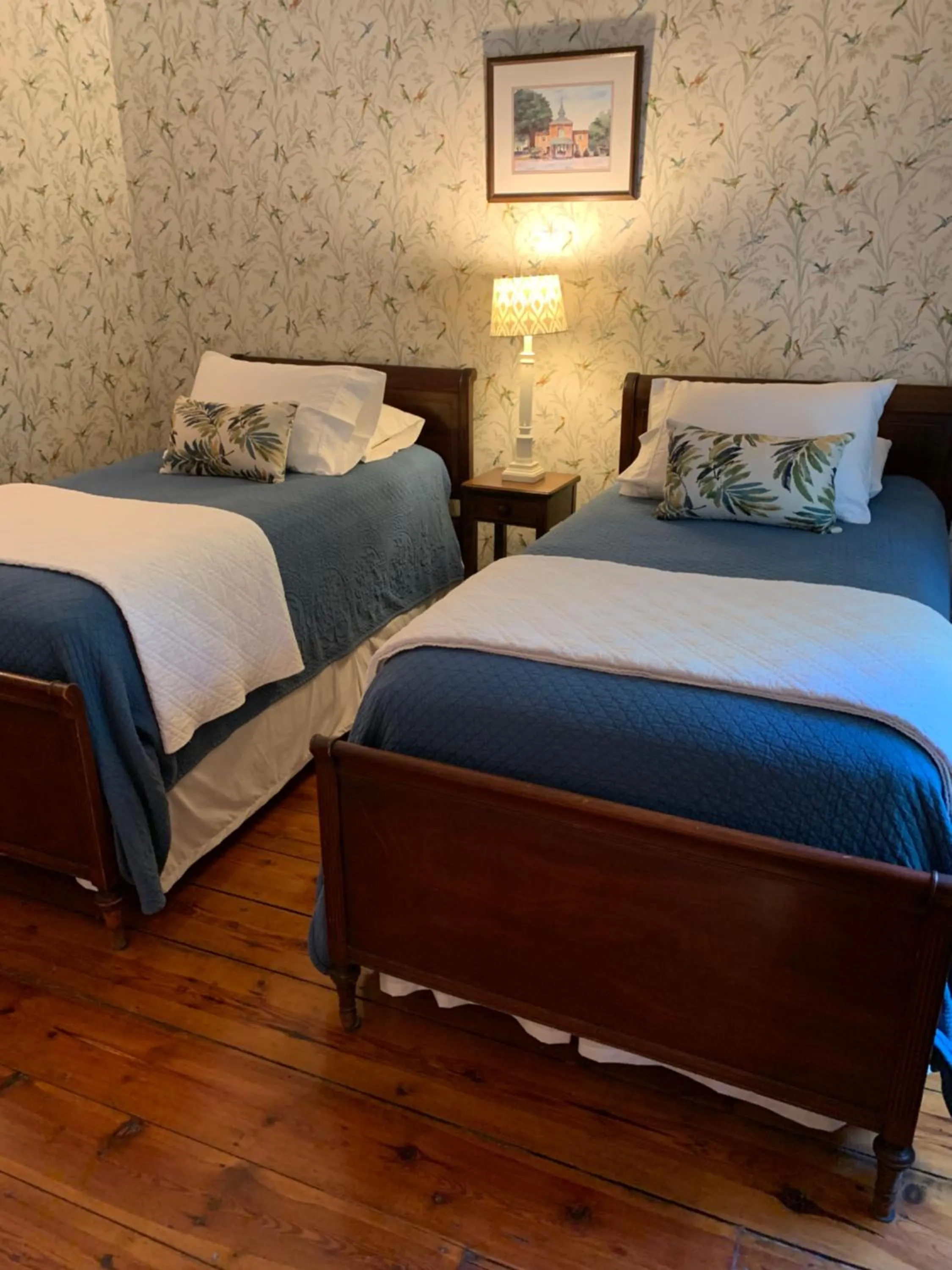 Bedroom, Bed in The Lily Inn - Burlington