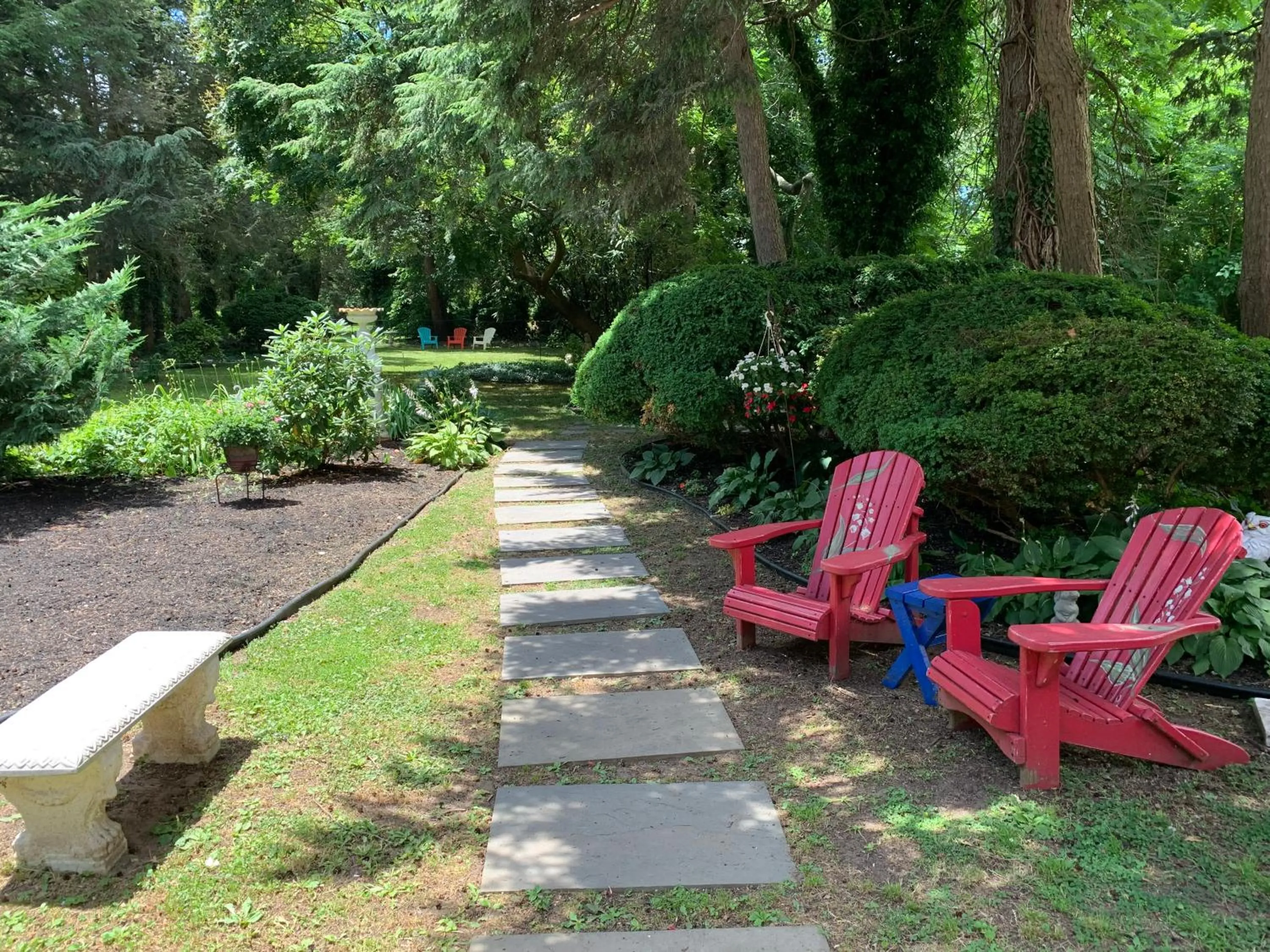 Property building in The Lily Inn - Burlington