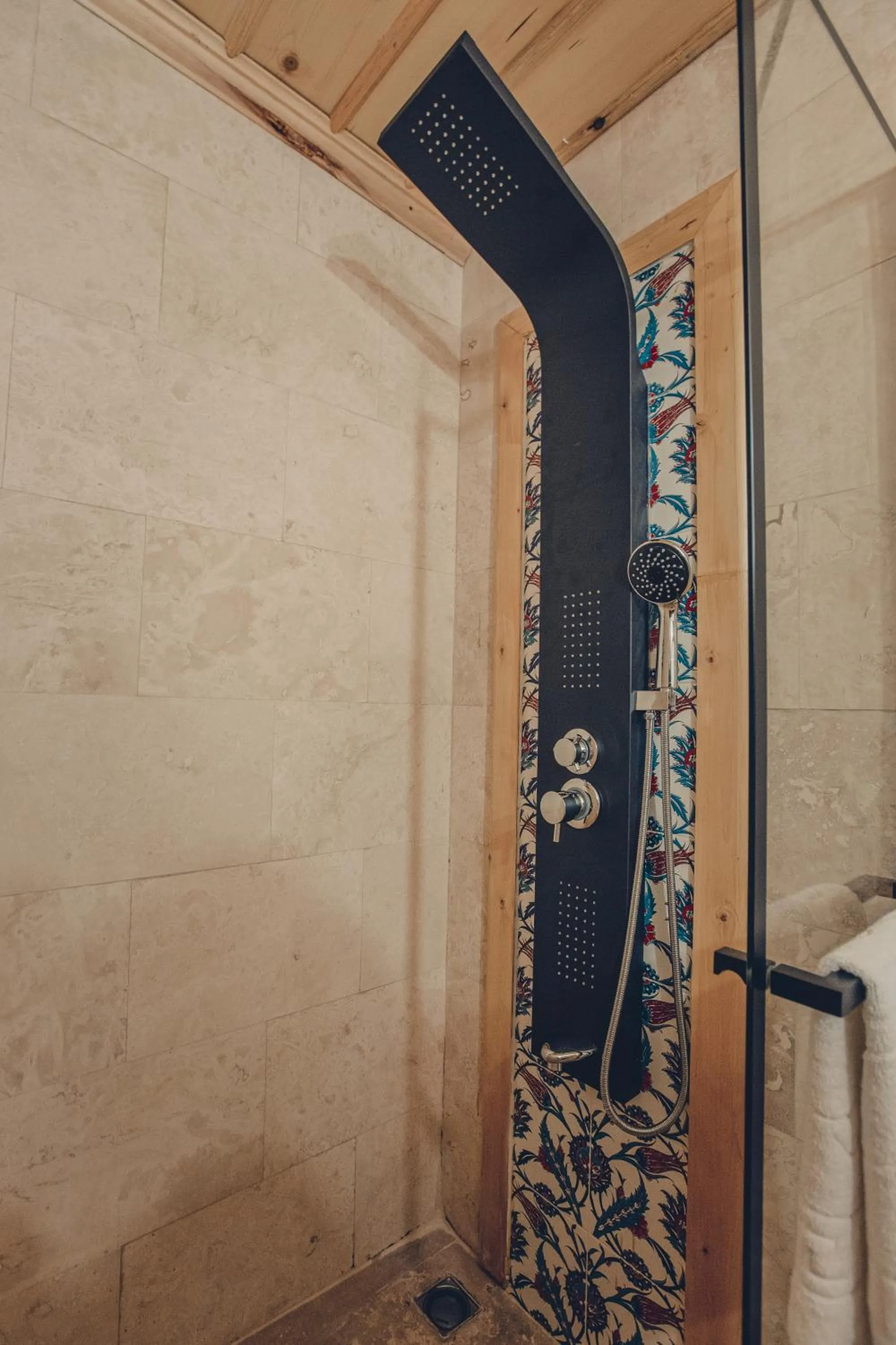 Shower in Rose Valley Hotel