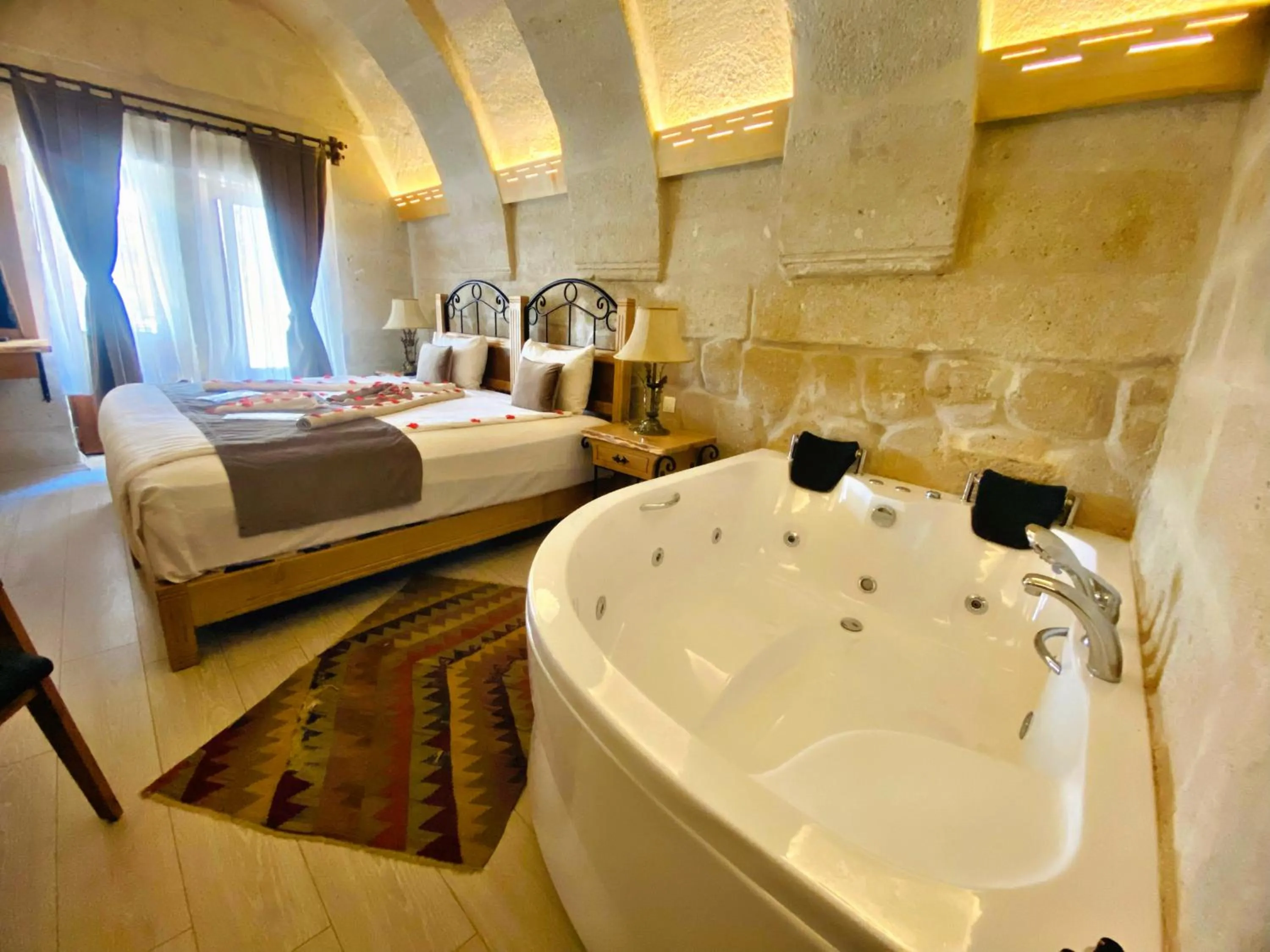 Photo of the whole room, Bed in Rose Valley Hotel