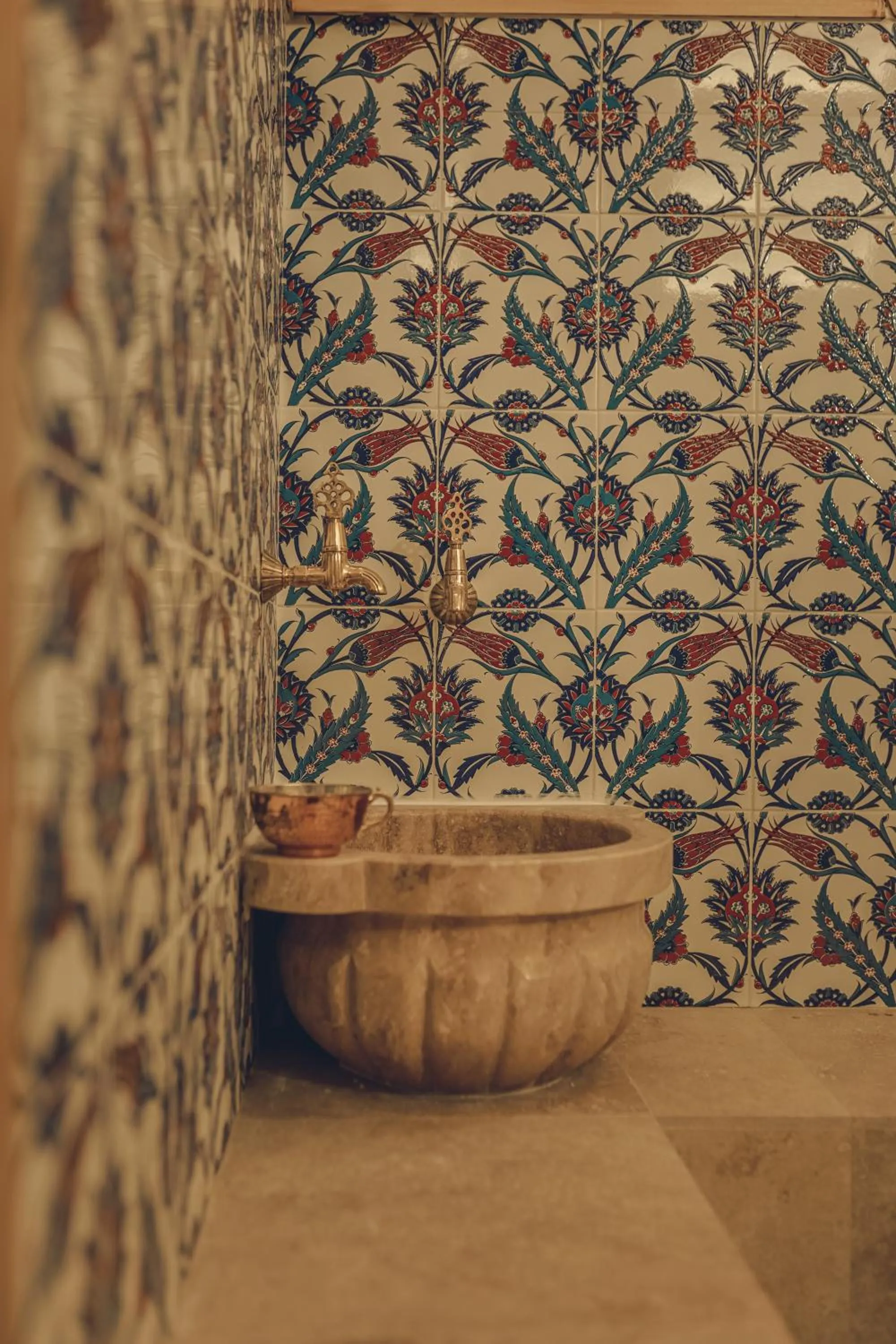 Public Bath in Rose Valley Hotel