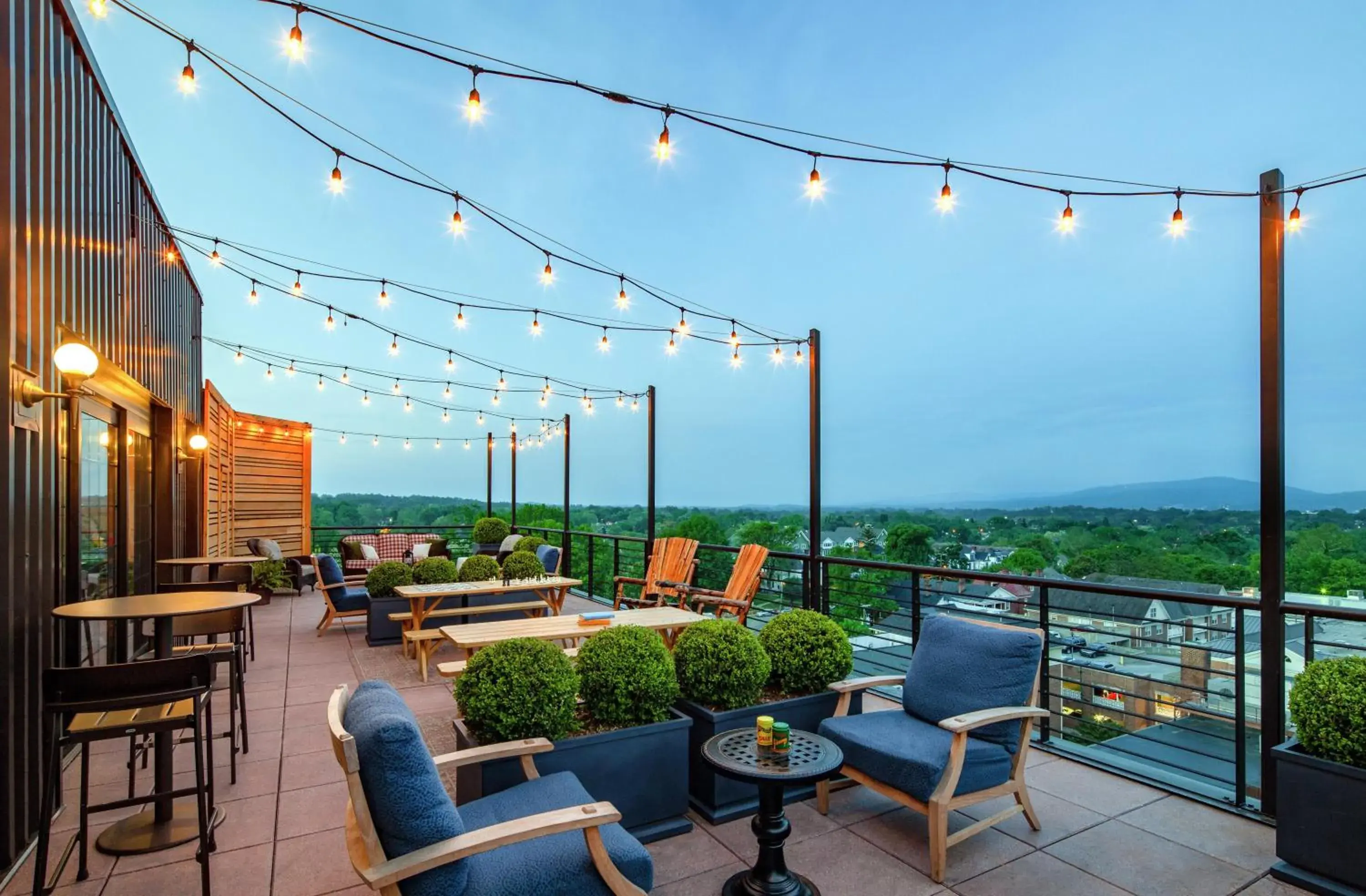 Restaurant/places to eat in Graduate by Hilton Charlottesville Restaurant/places to eat in Graduate by Hilton Charlottesville