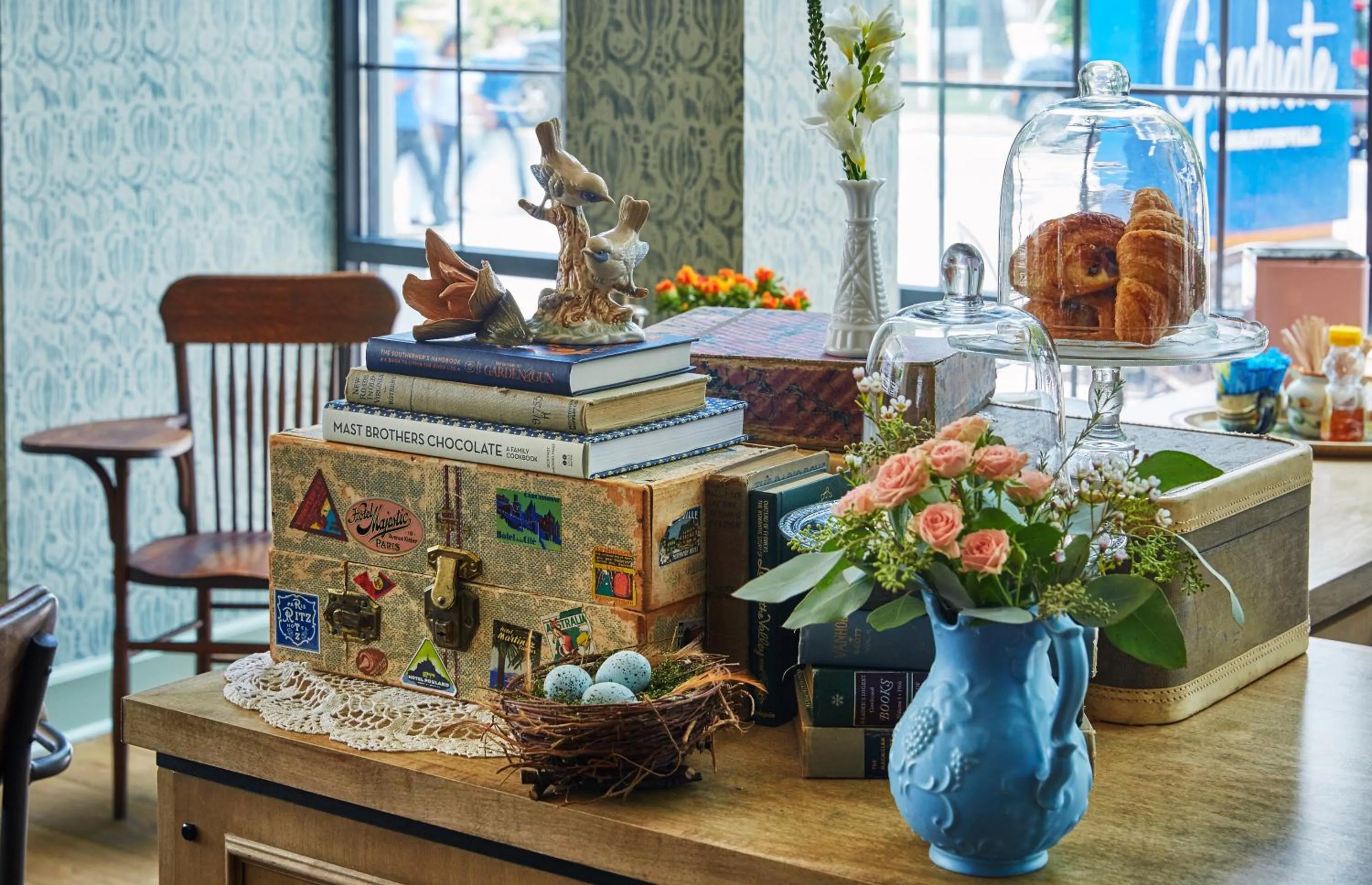 Restaurant/places to eat in Graduate by Hilton Charlottesville