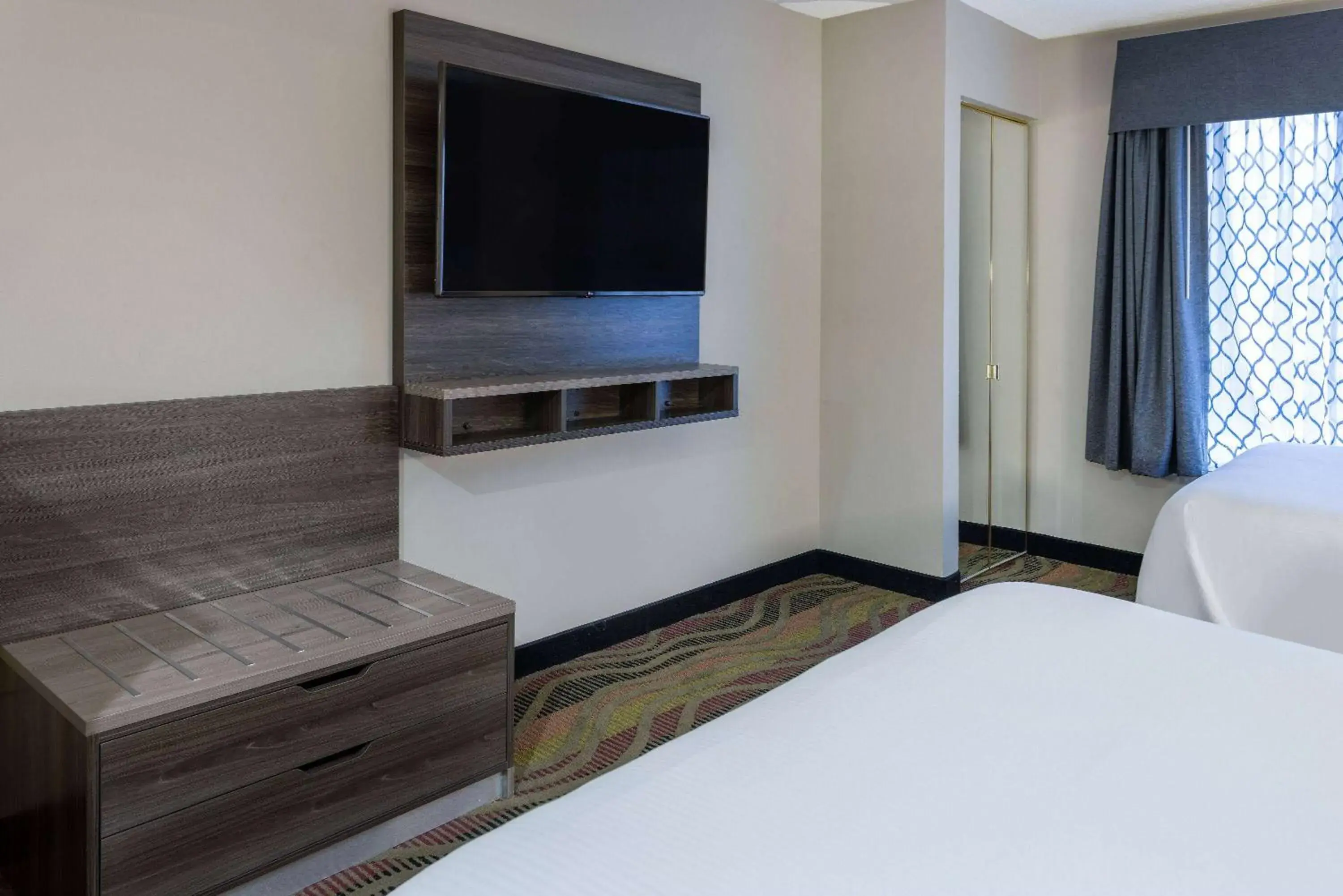 Bed in Baymont by Wyndham Budd Lake Bed in Baymont by Wyndham Budd Lake