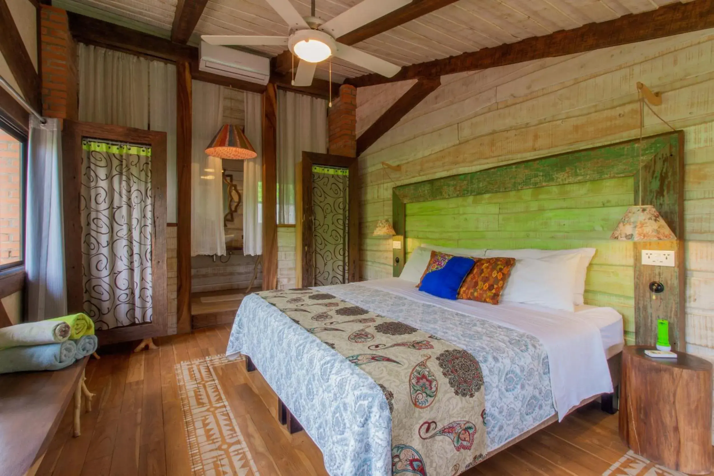 Superior King Room in Latica Lodge Superior King Room in Latica Lodge