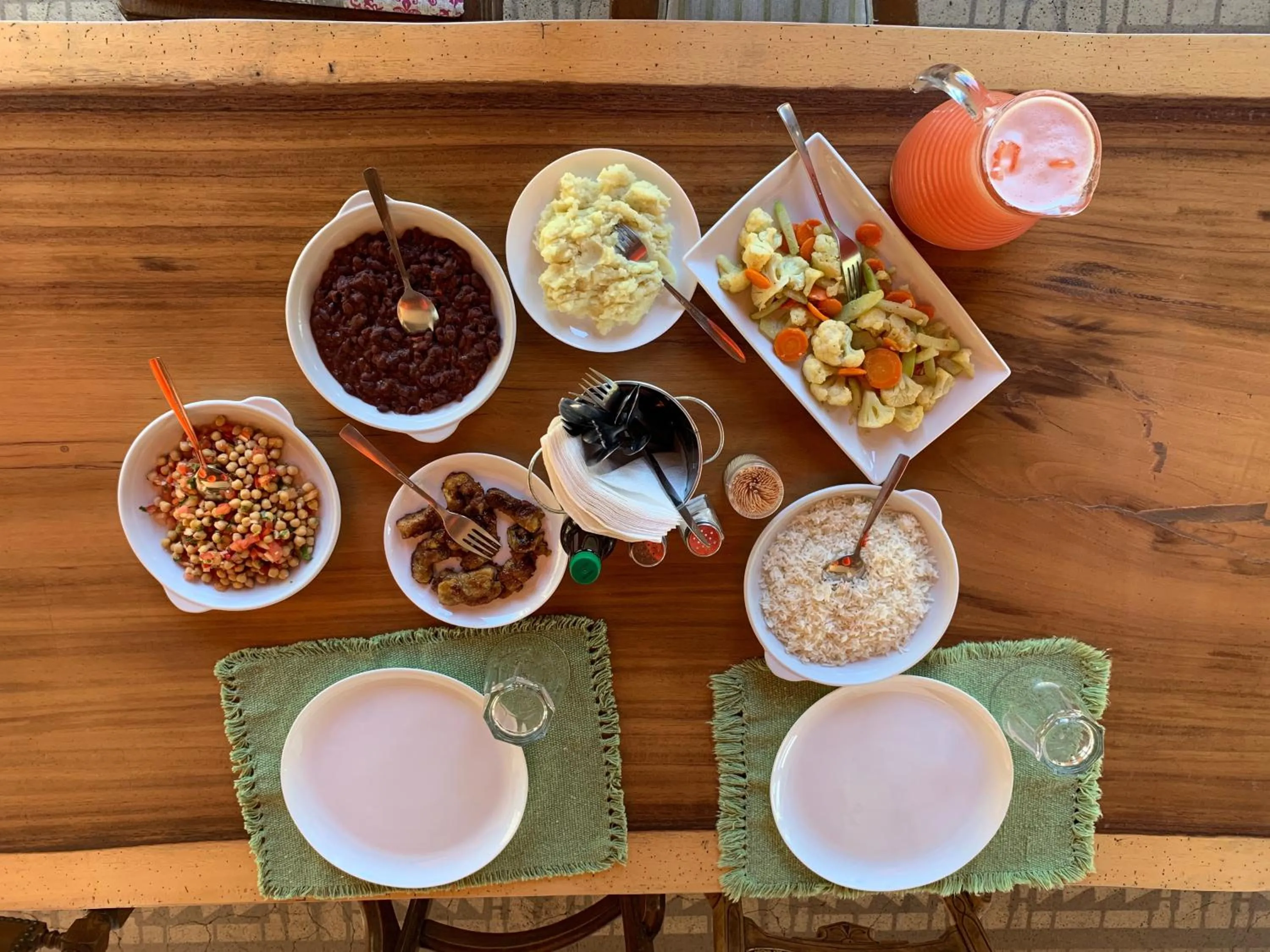 Breakfast in Latica Lodge