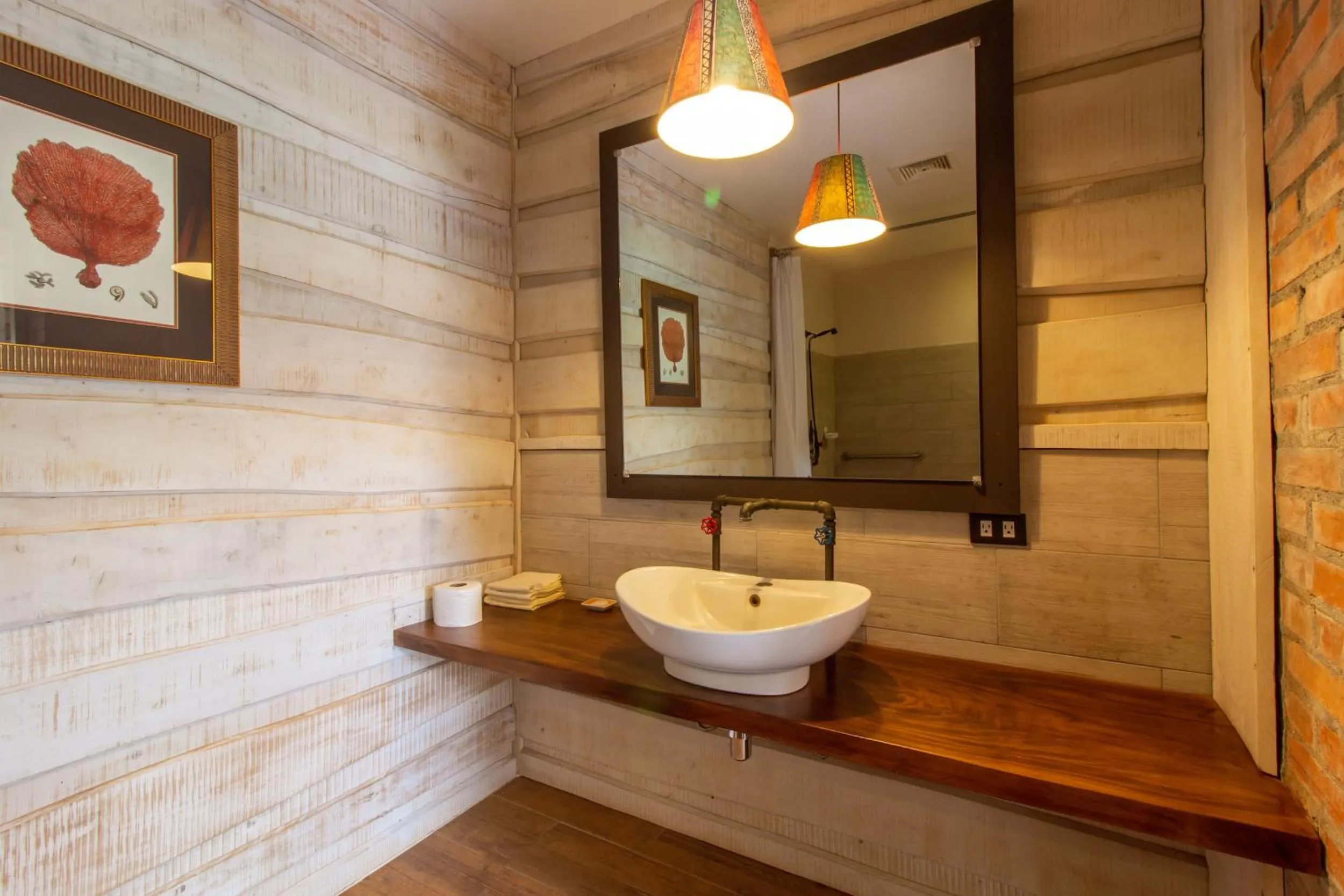 Bathroom in Latica Lodge