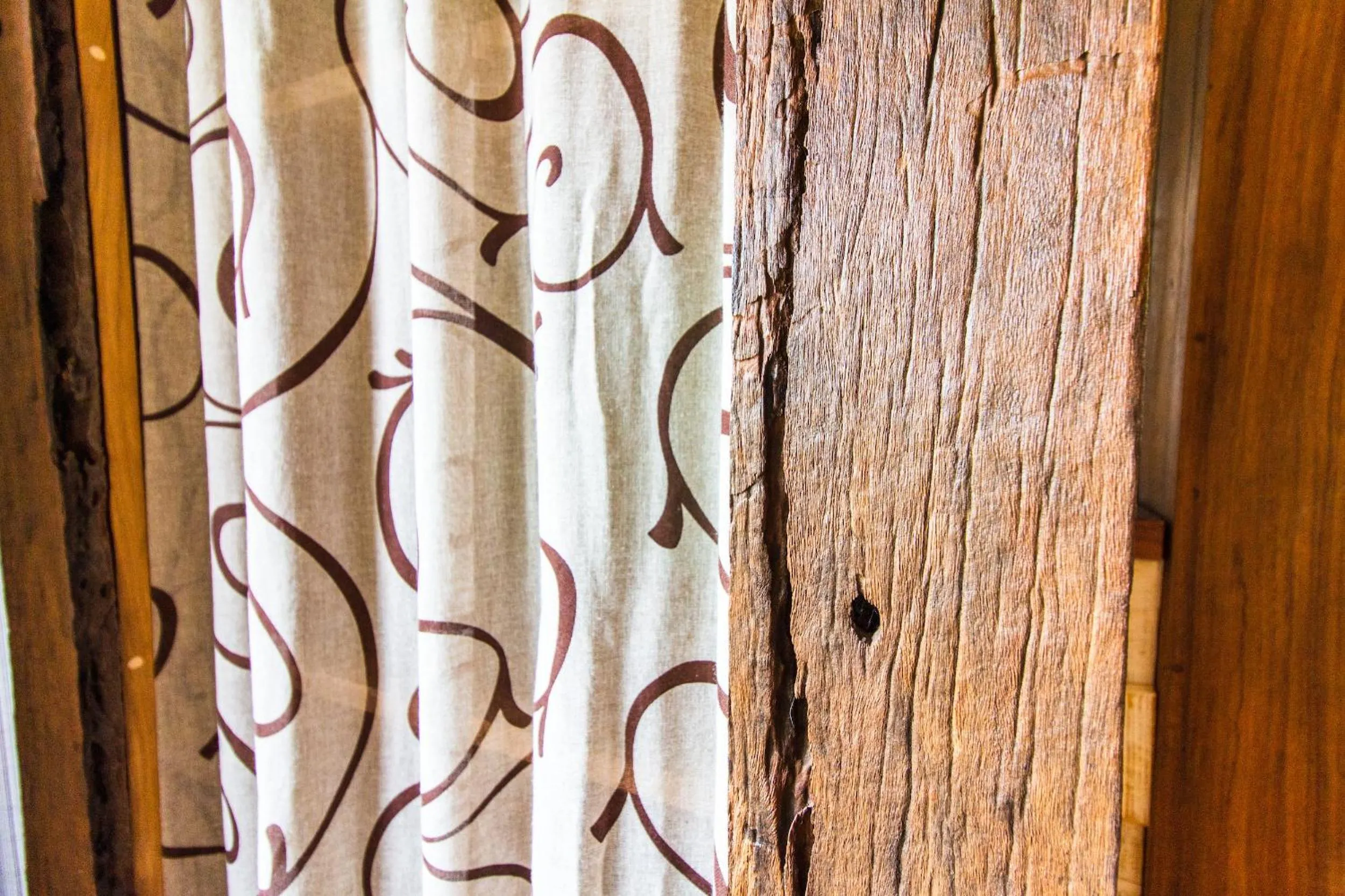 Decorative detail in Latica Lodge