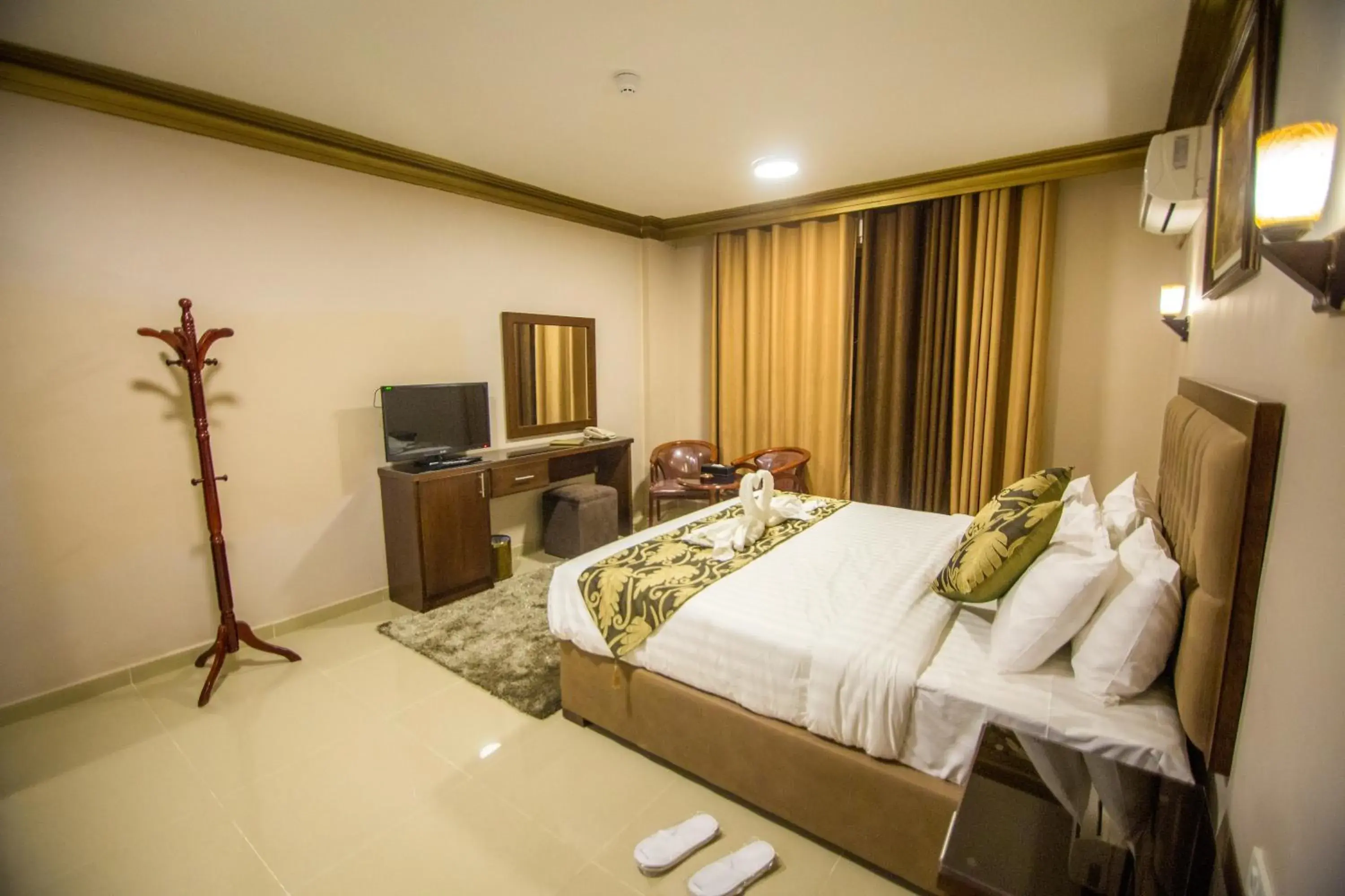 Bed in Grape Village Hotel Bed in Grape Village Hotel