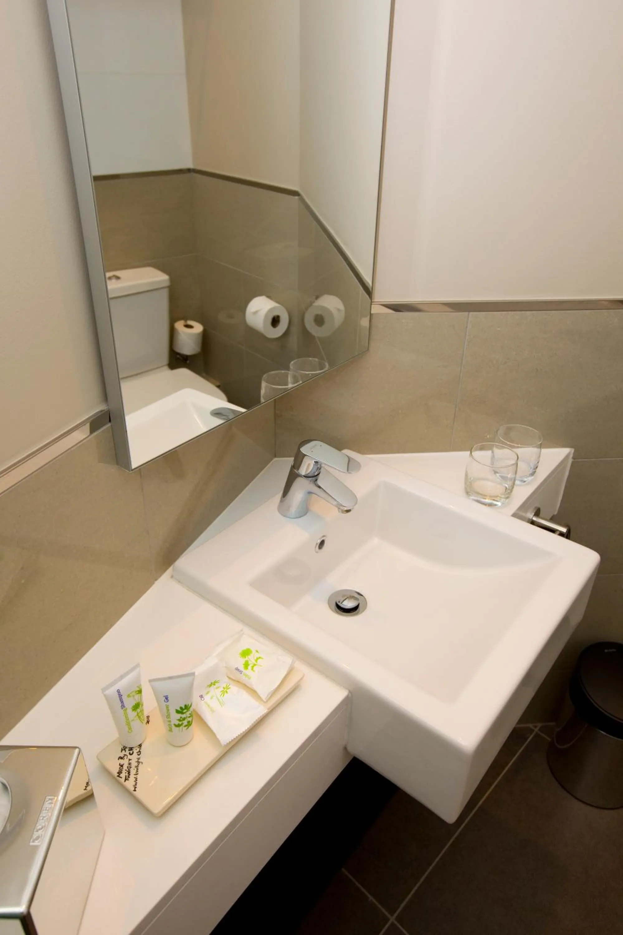 Bathroom in SunSquare Cape Town Gardens