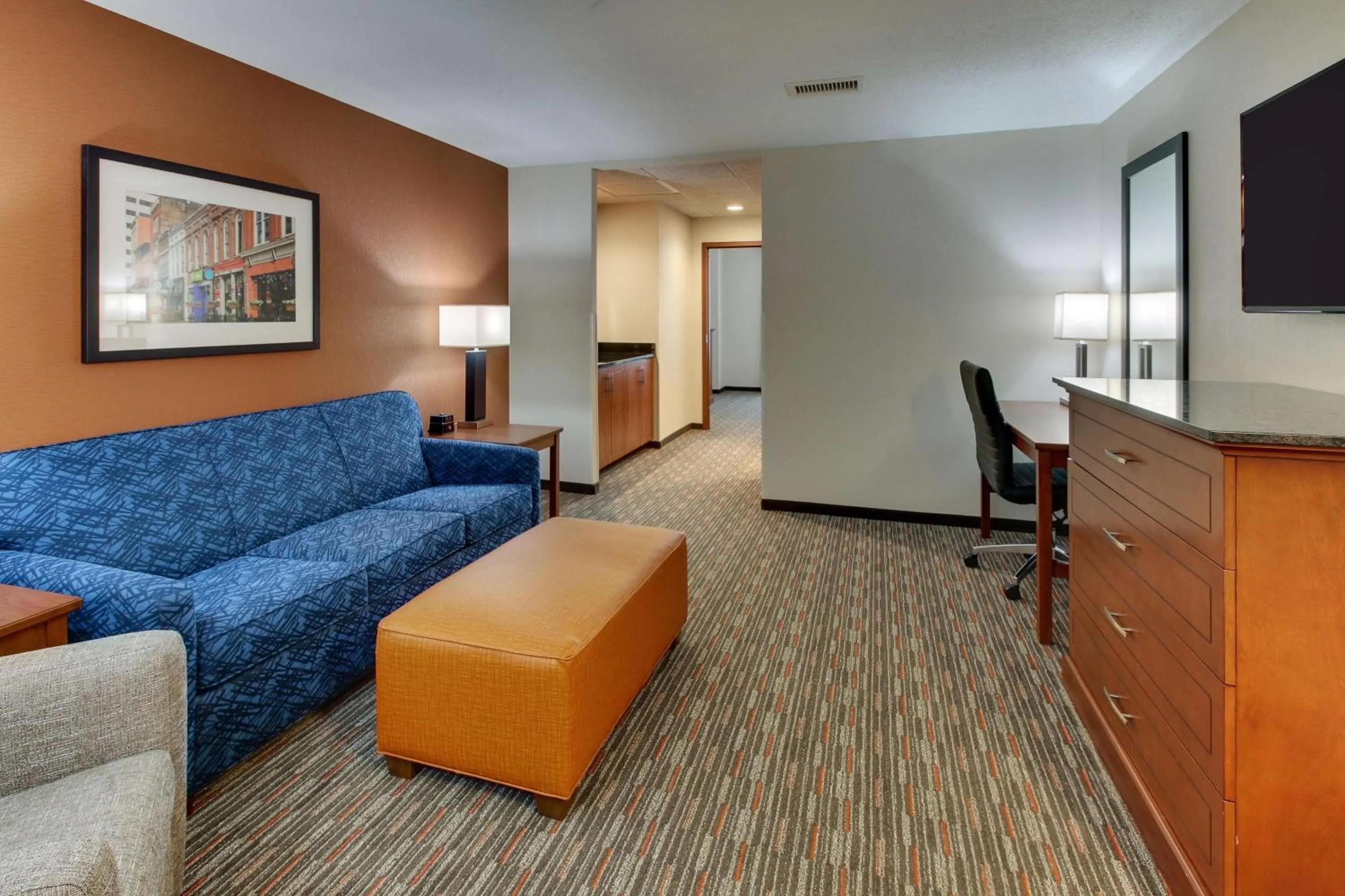 Superior King Suite in Drury Inn & Suites Knoxville West