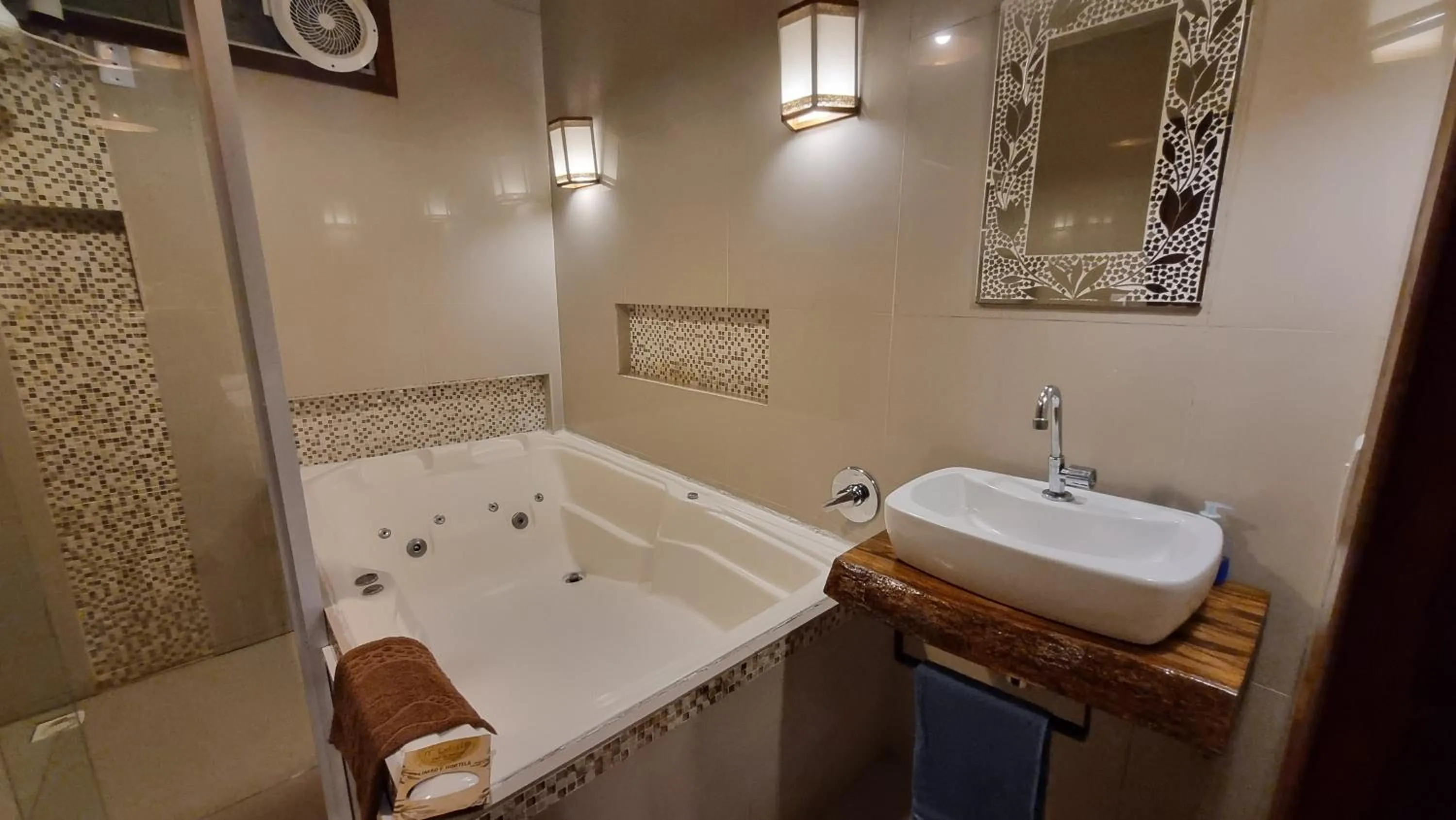 Hot Tub in Arte da Tribo Hostel & Camping