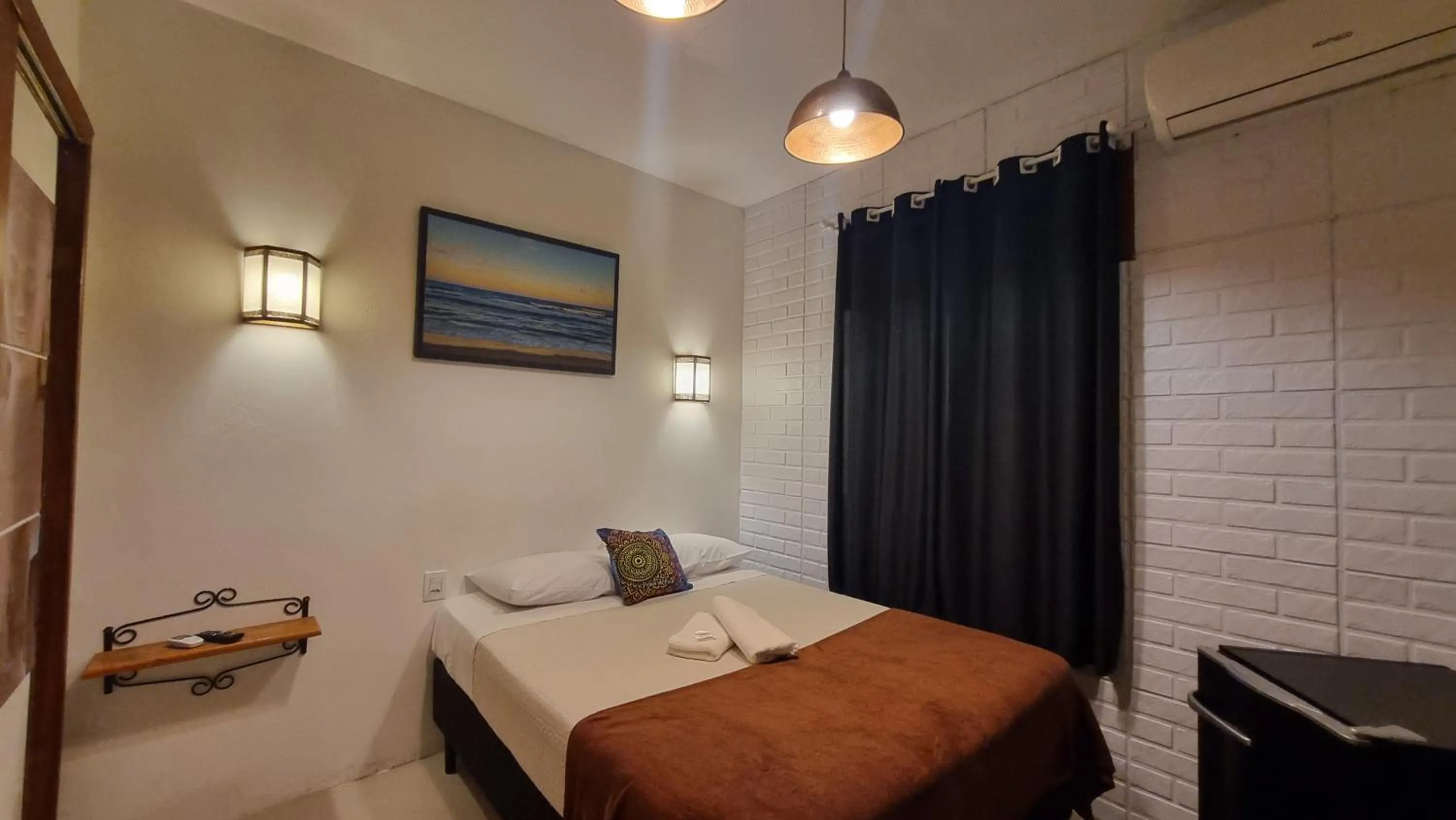 Bedroom, Bed in Arte da Tribo Hostel & Camping