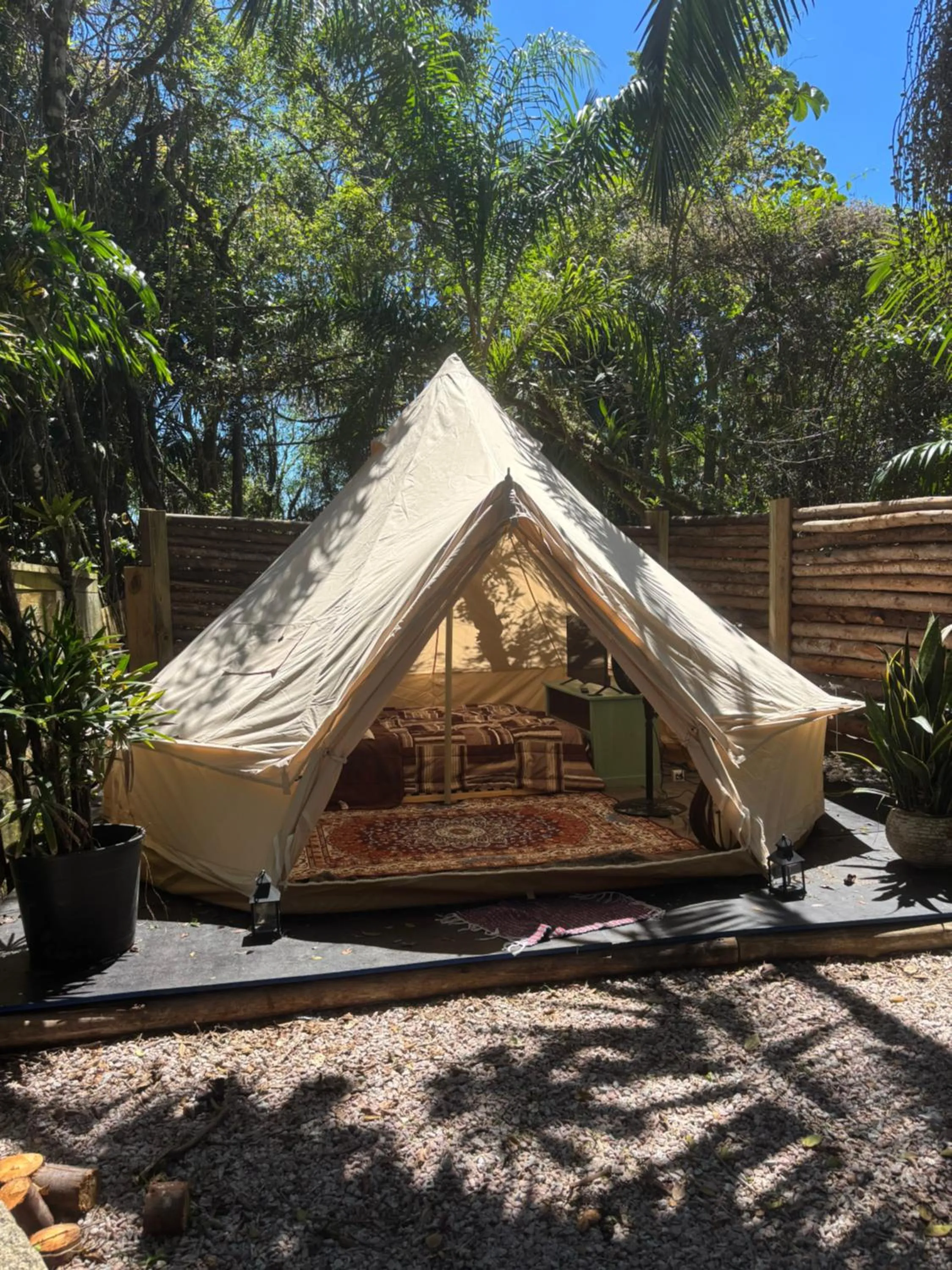 Bedroom in Arte da Tribo Hostel & Camping
