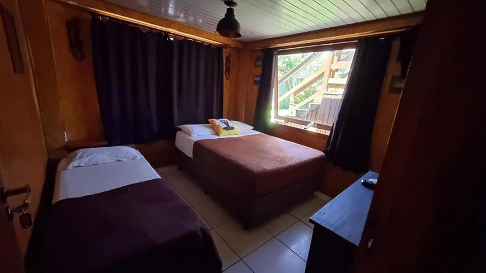 Bedroom, Bed in Arte da Tribo Hostel & Camping