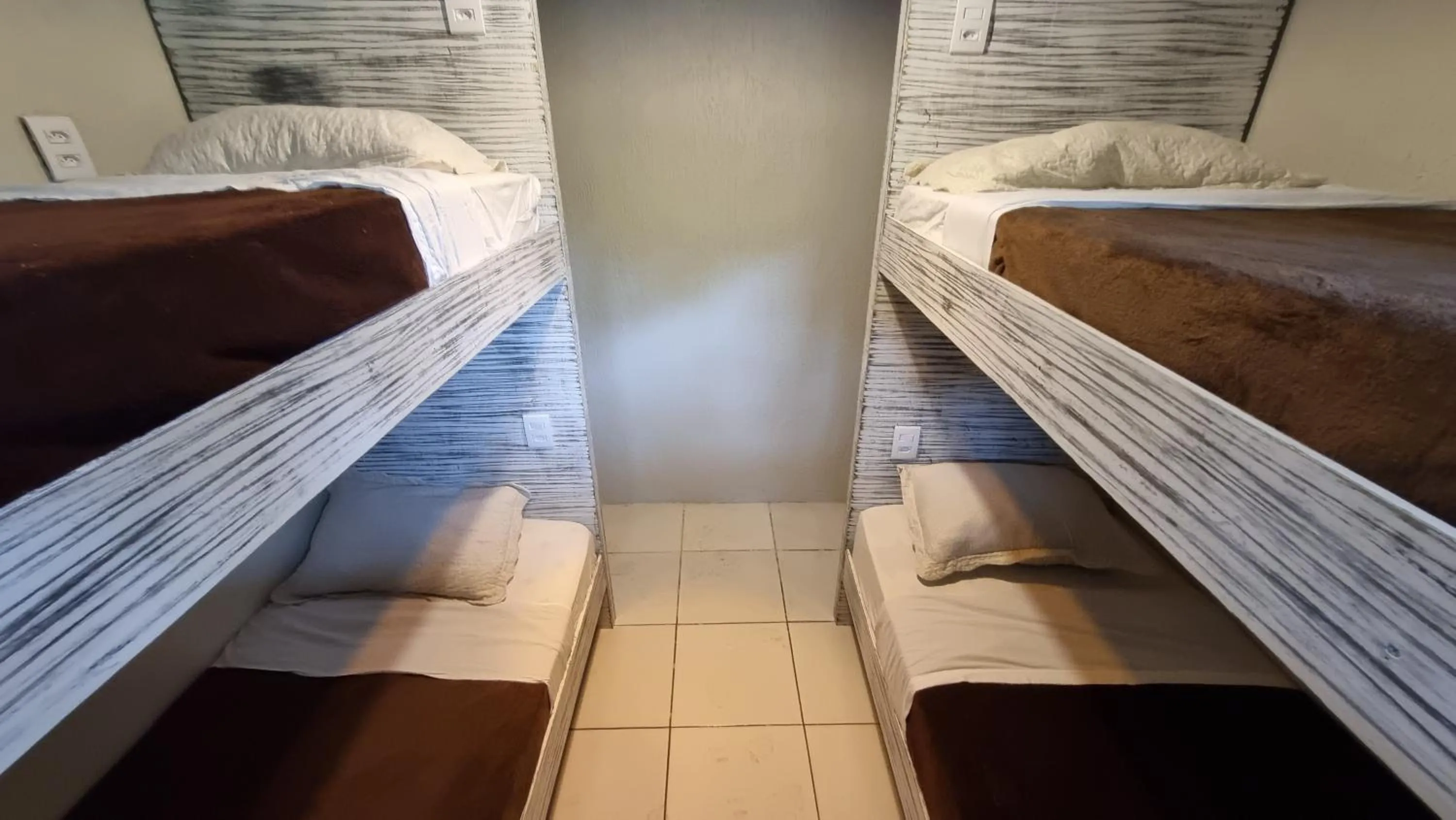 Bed in Arte da Tribo Hostel & Camping