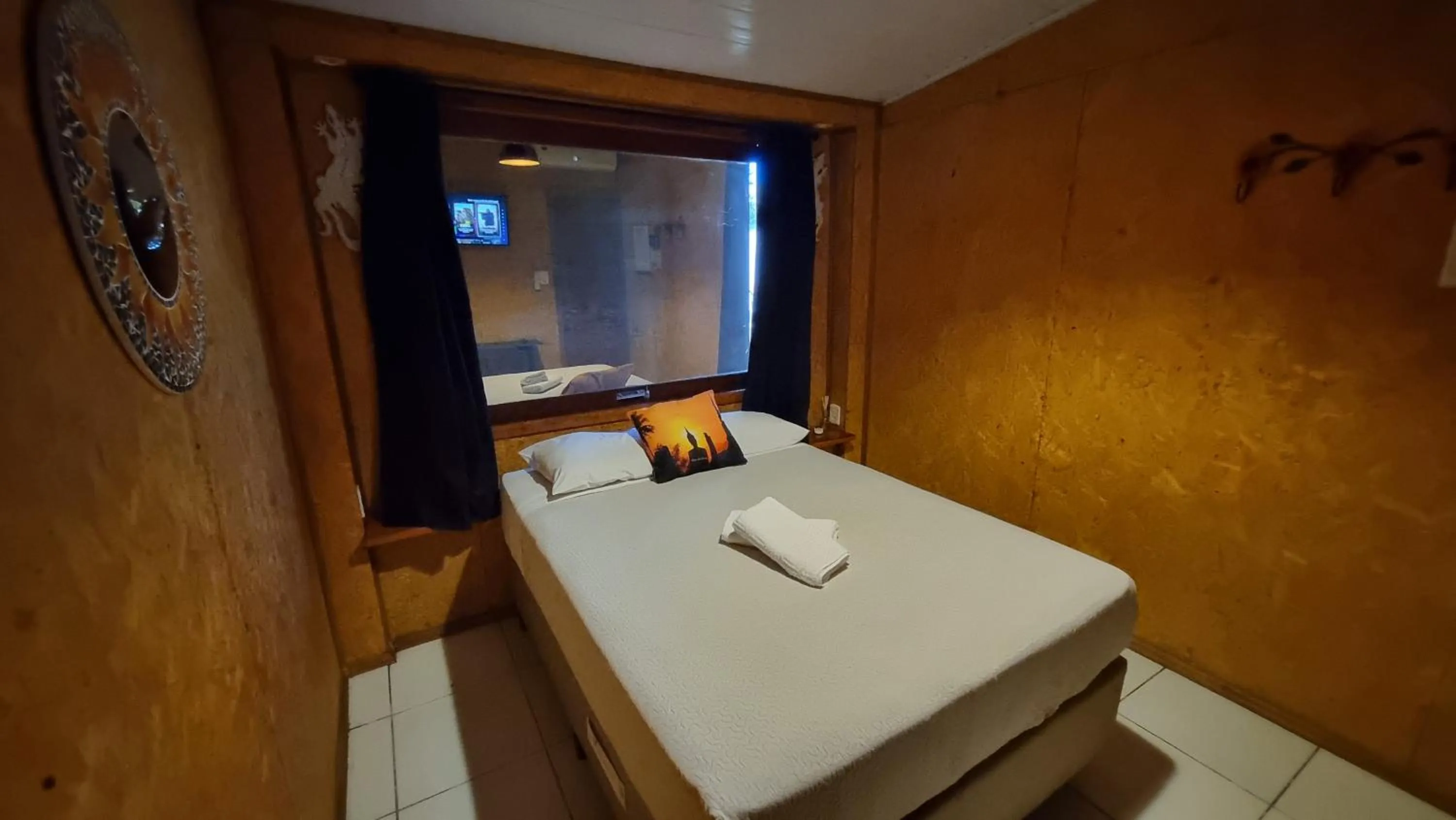 Bedroom, Bed in Arte da Tribo Hostel & Camping