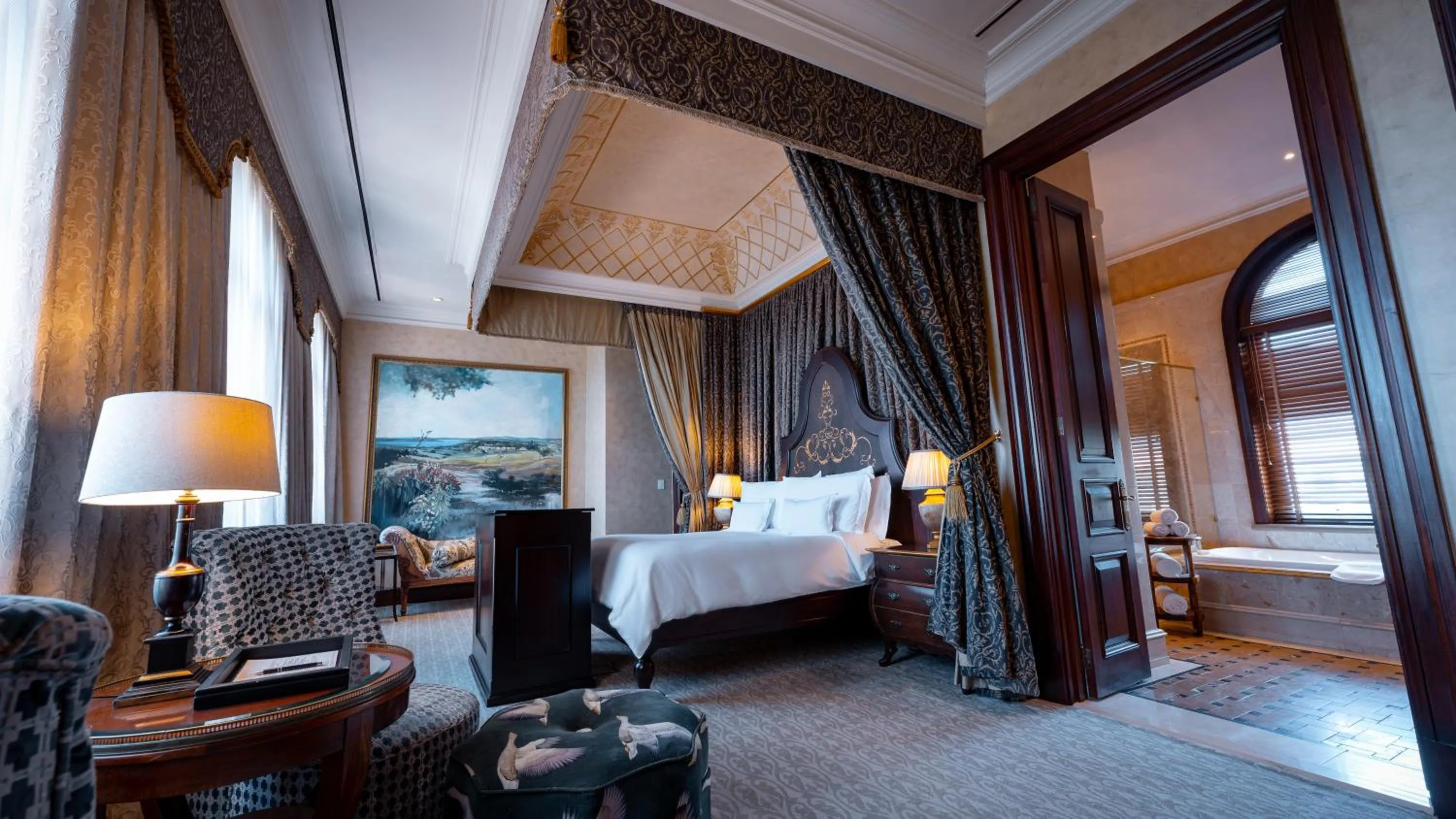 Bedroom, Bed in Palazzo Hotel