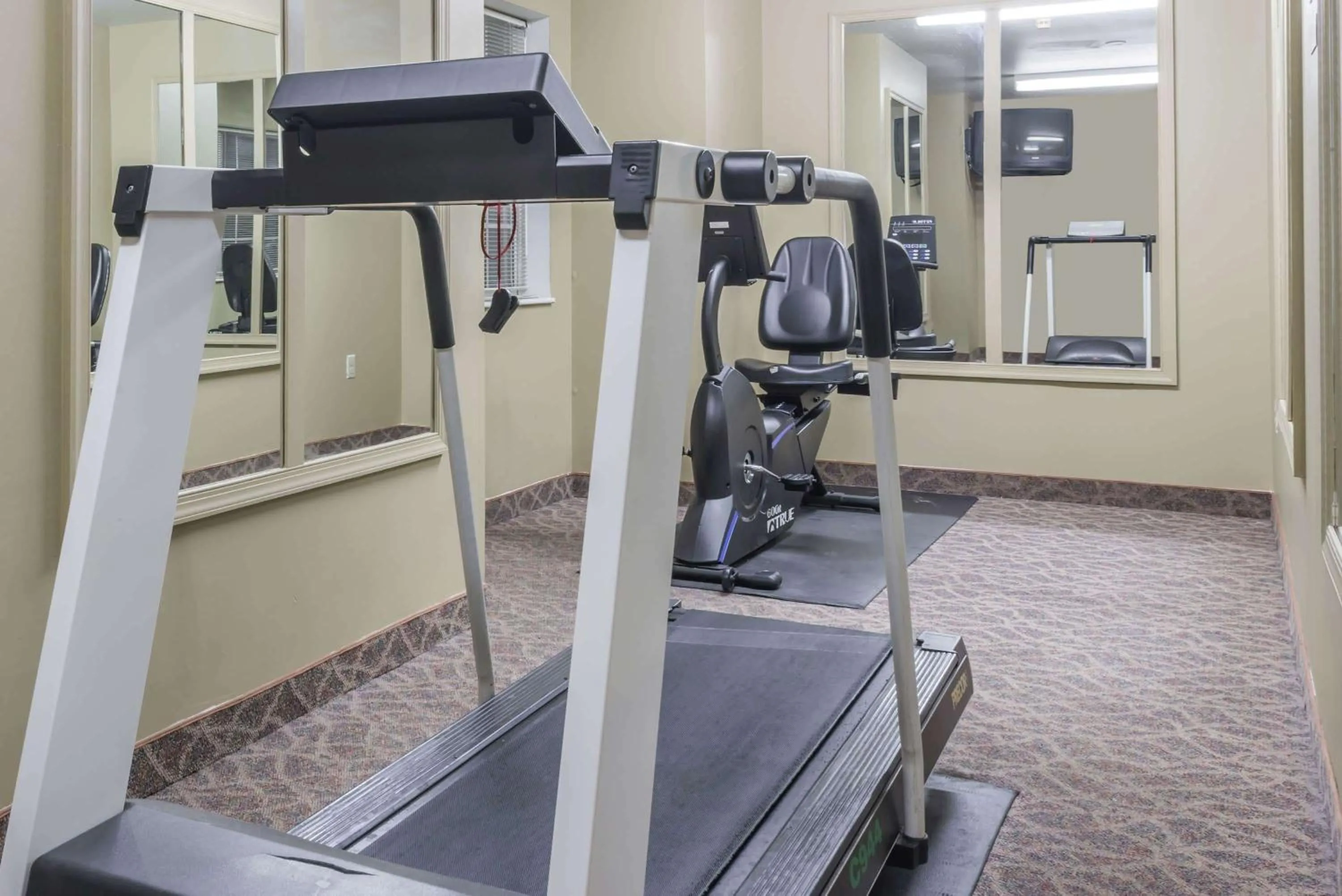 Fitness centre/facilities in Microtel Inn & Suites by Wyndham West Chester