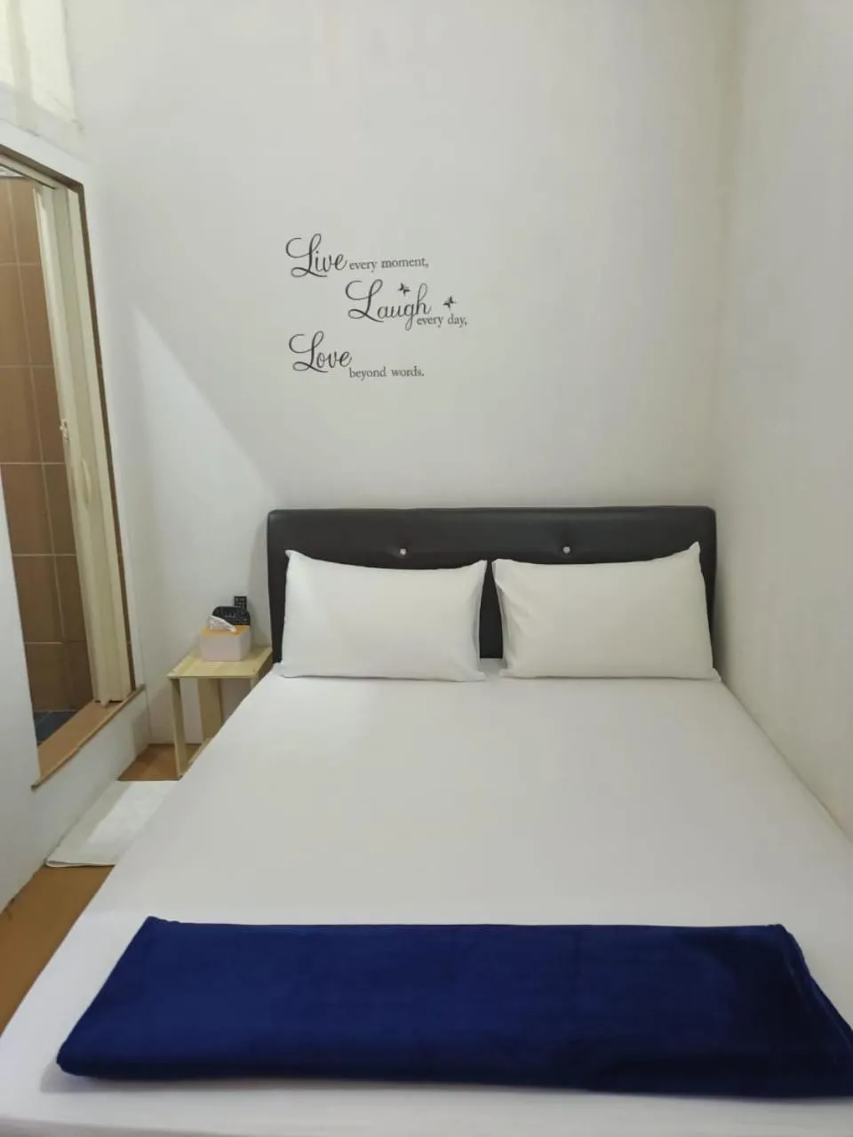 Bed in JSW Inn