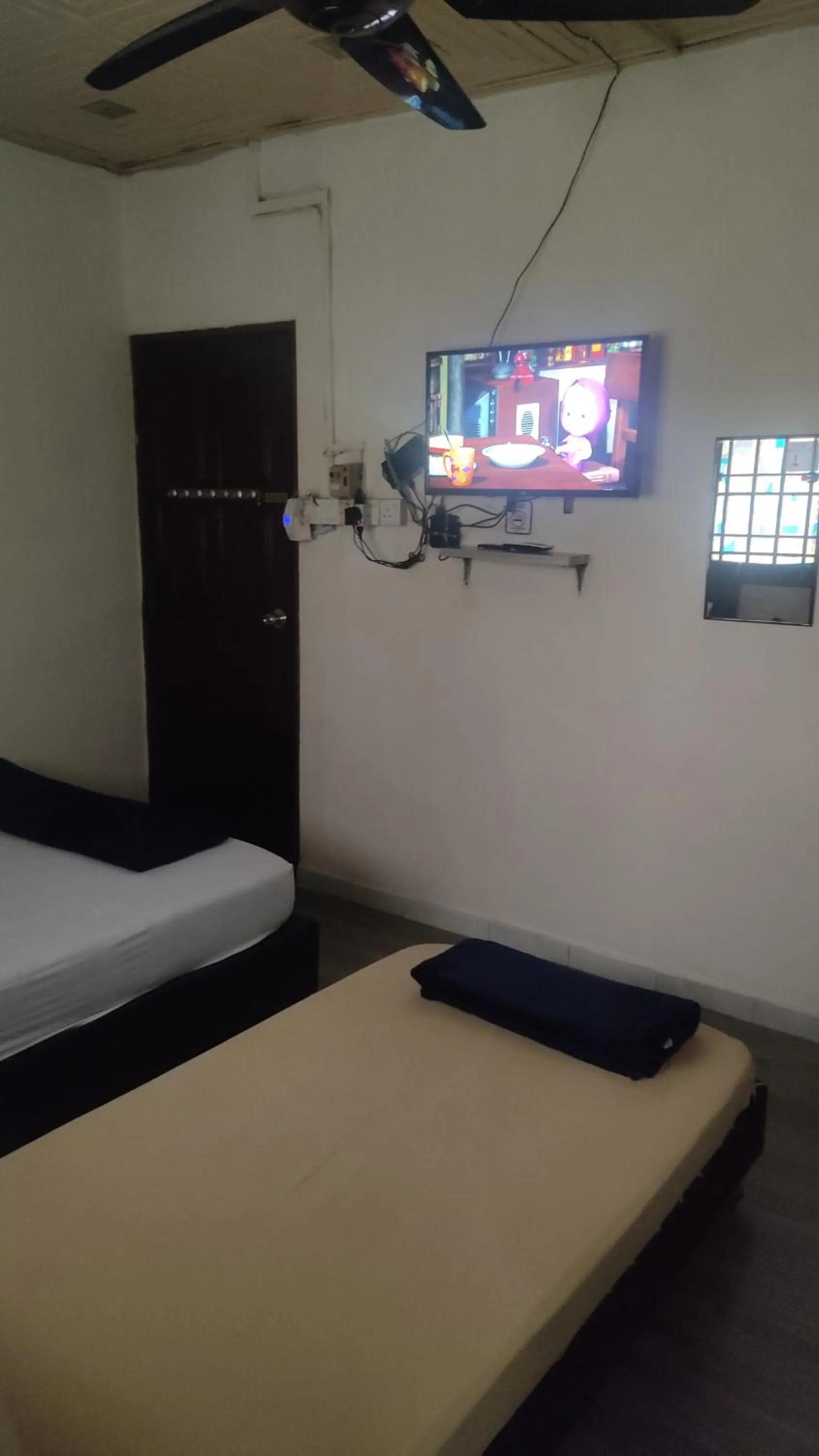 Bed in JSW Inn