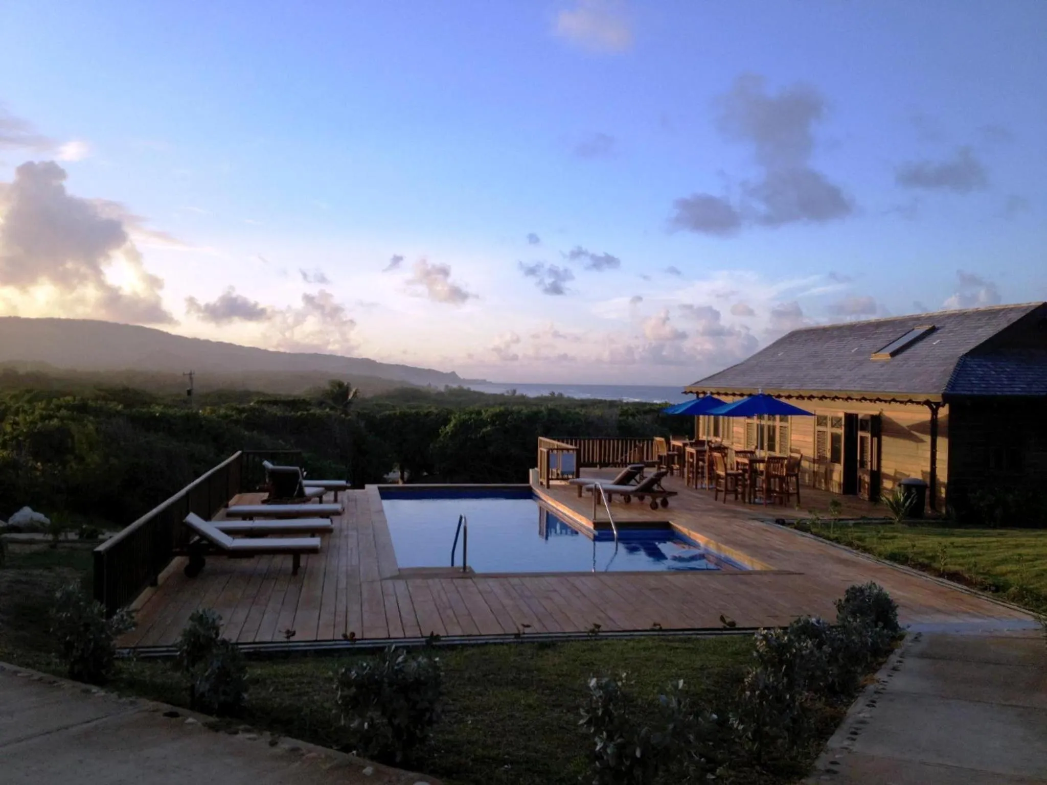 Swimming pool in Santosha Barbados