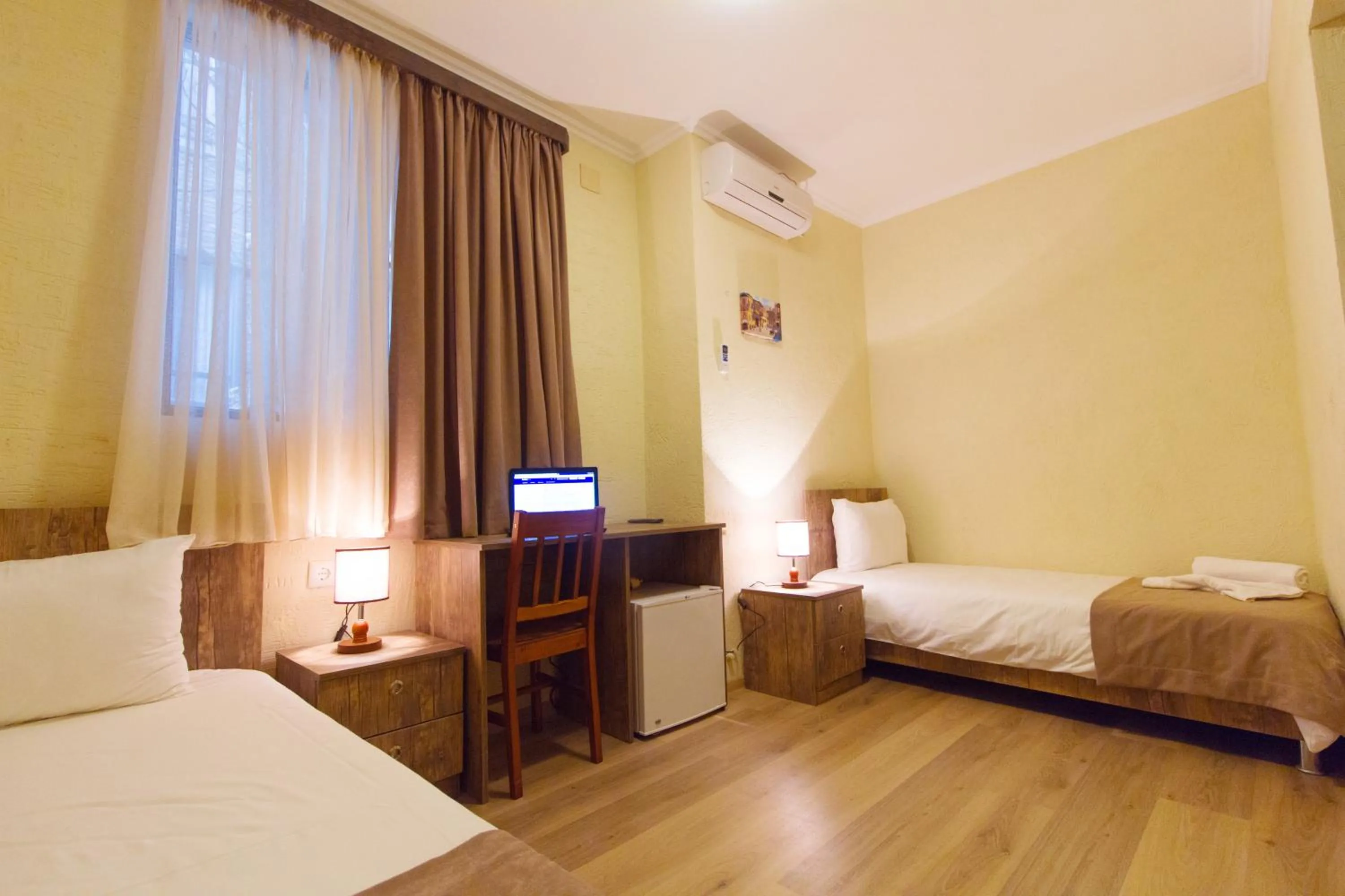 Standard Twin Room - single occupancy in Hotel Tabi