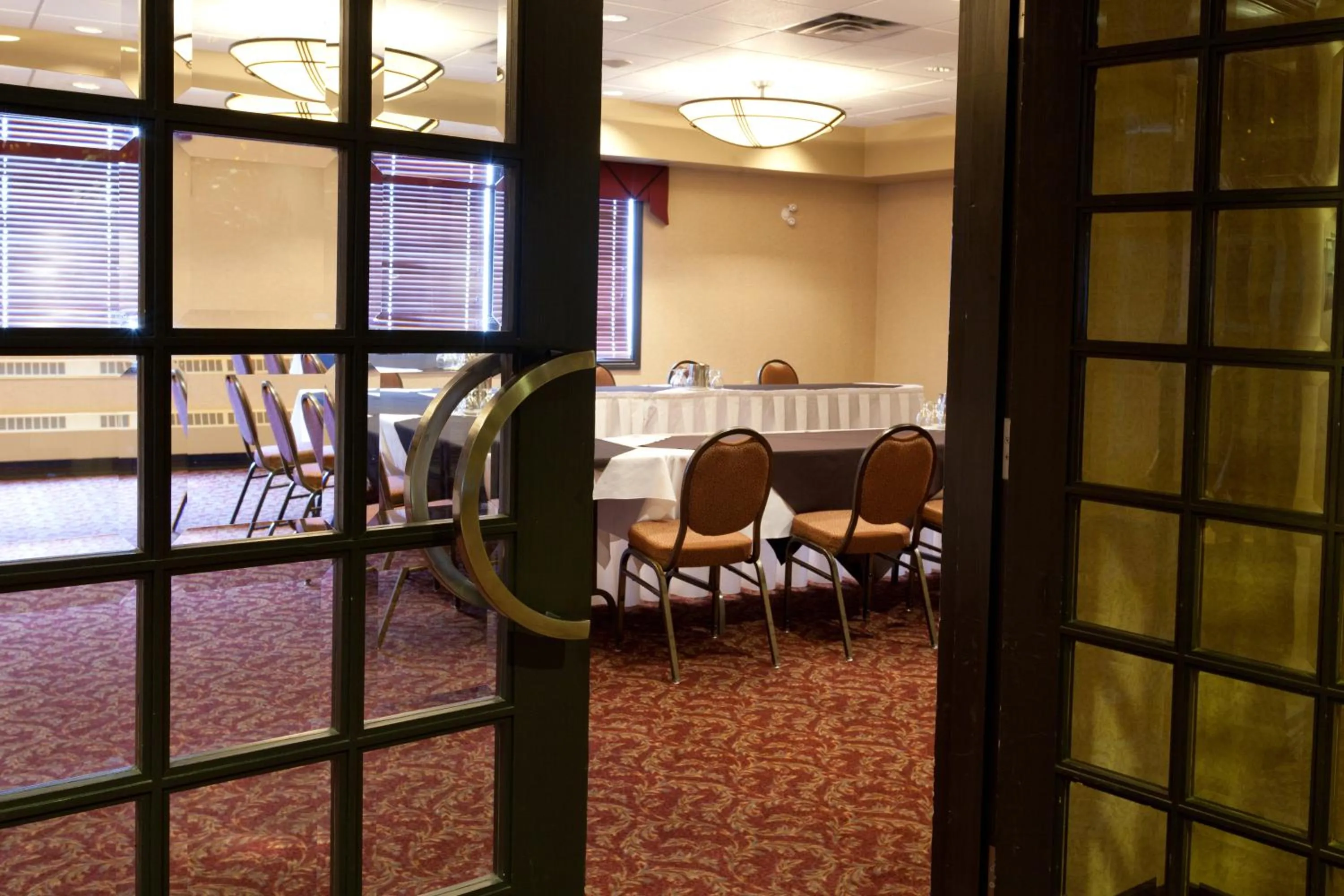 Business facilities in The Frobisher Inn