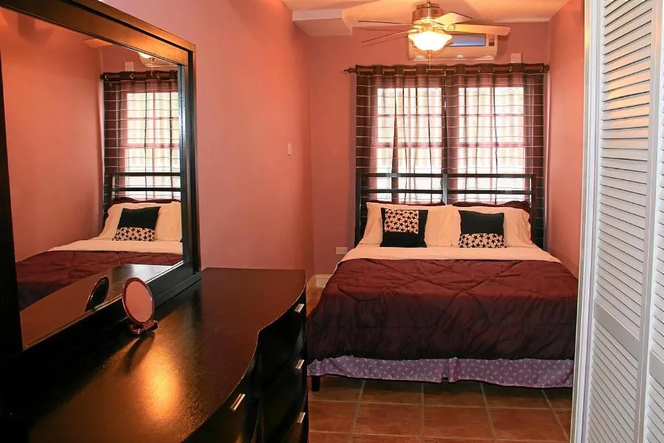 Bedroom, Bed in CosyNest