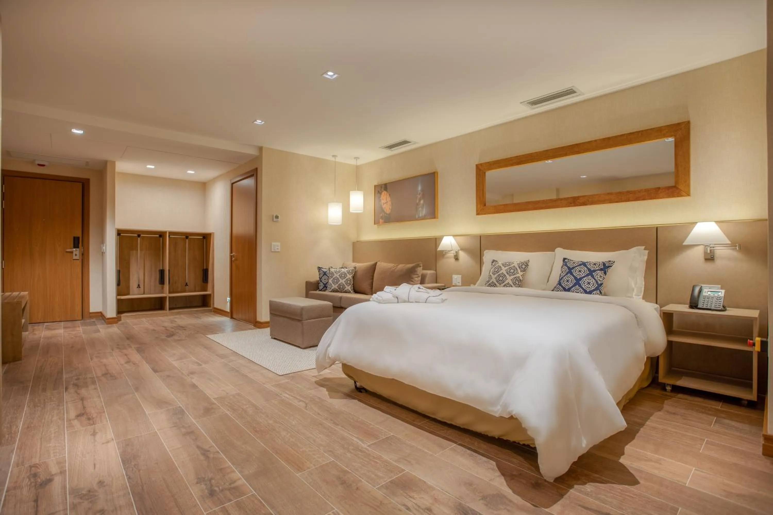 Photo of the whole room, Bed in Wyndham Gramado Termas Resort & Spa