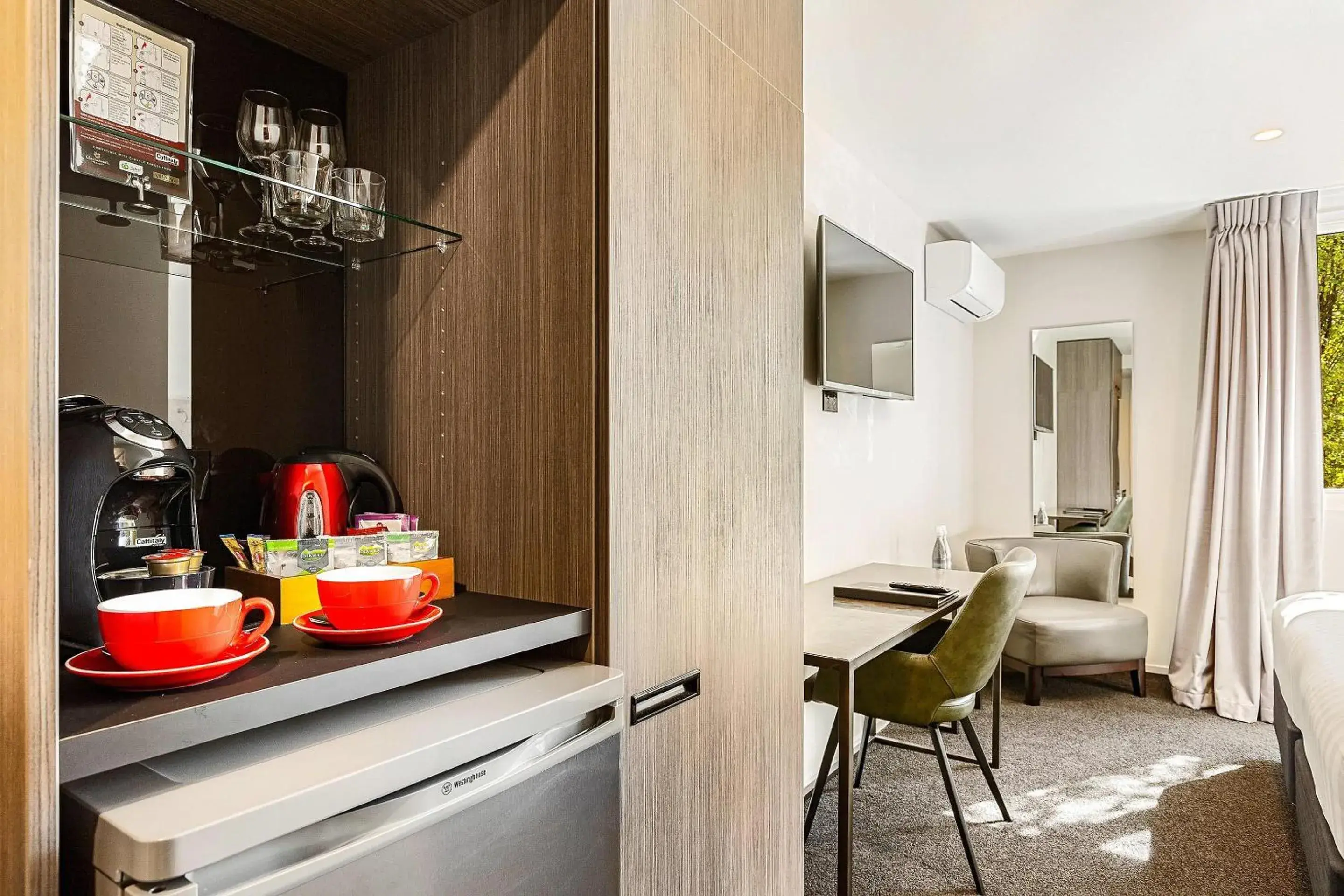 Bedroom in Hotel Elms Christchurch, an Ascend Collection Hotel Bedroom in Hotel Elms Christchurch, an Ascend Collection Hotel