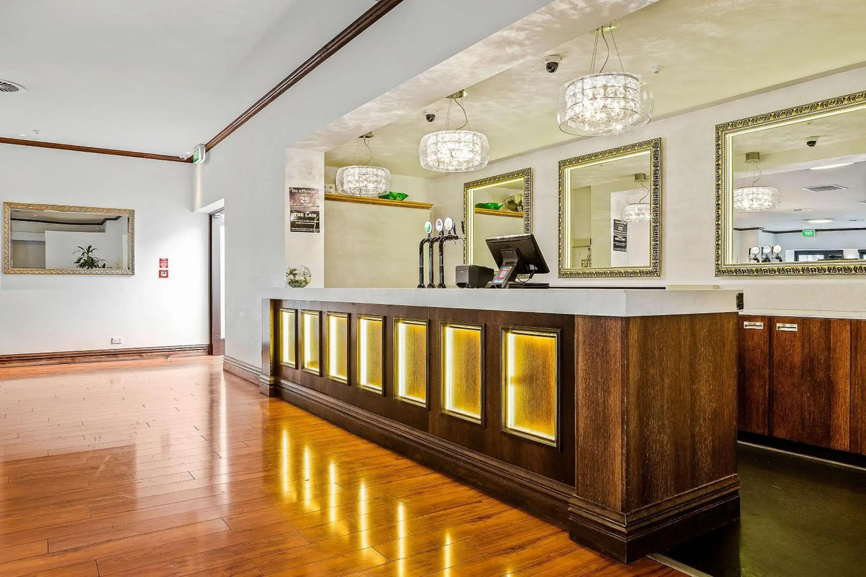 Lounge or bar, Lobby/Reception in Quality Hotel Elms