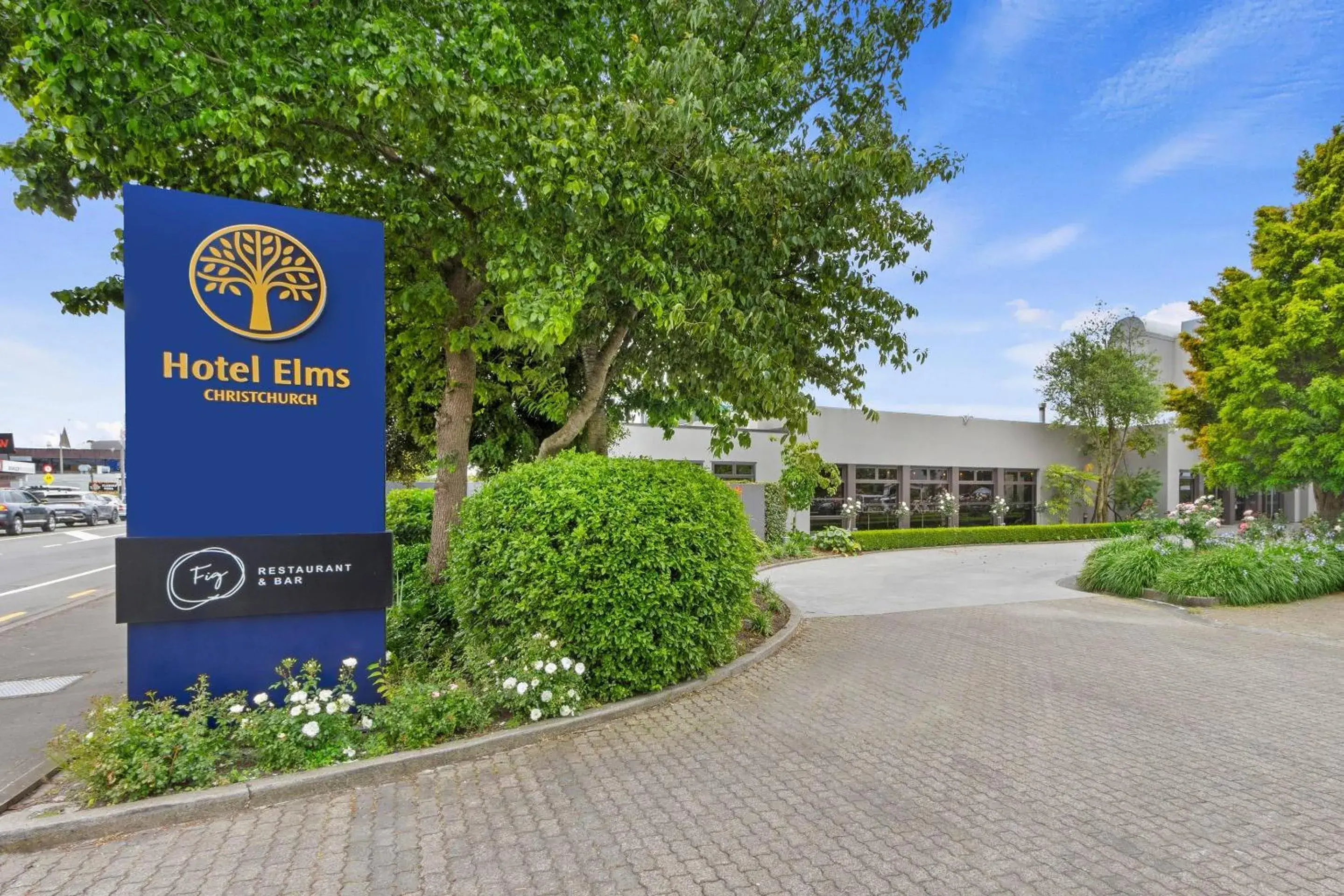 Property building in Hotel Elms Christchurch, an Ascend Collection Hotel Property building in Hotel Elms Christchurch, an Ascend Collection Hotel