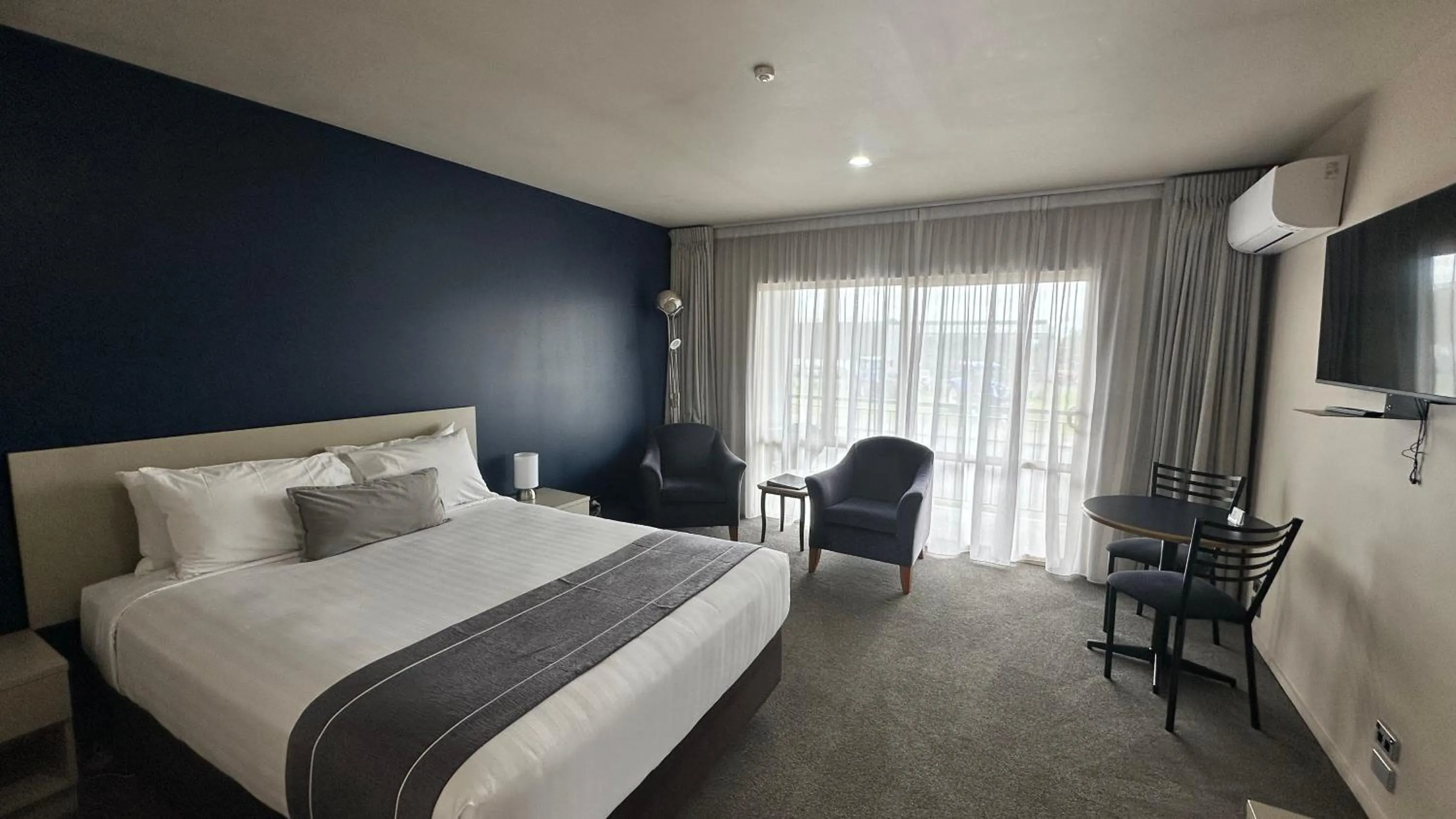 Bed in The Suites Ashburton