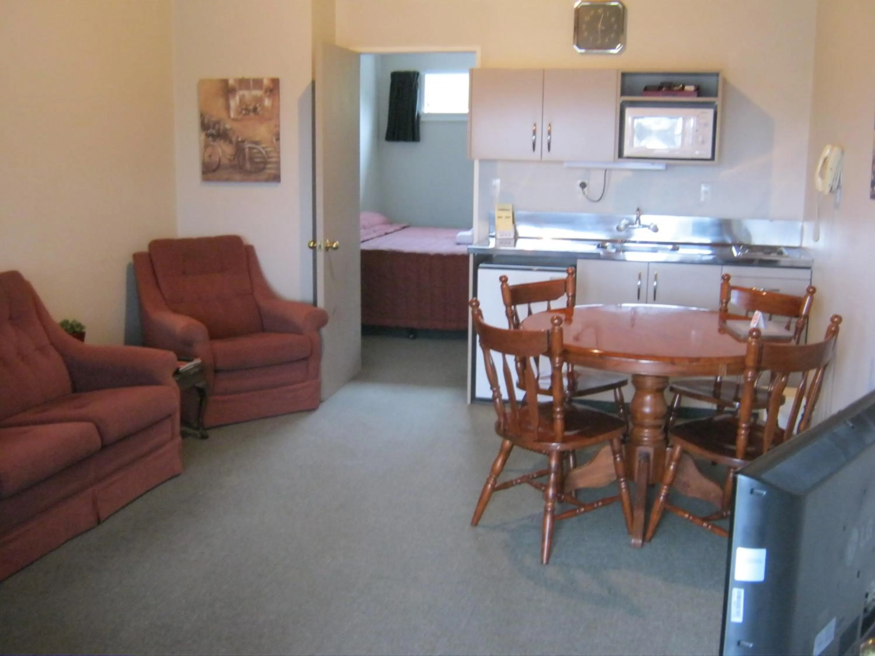 Dining area in Blue Dolphin Motel