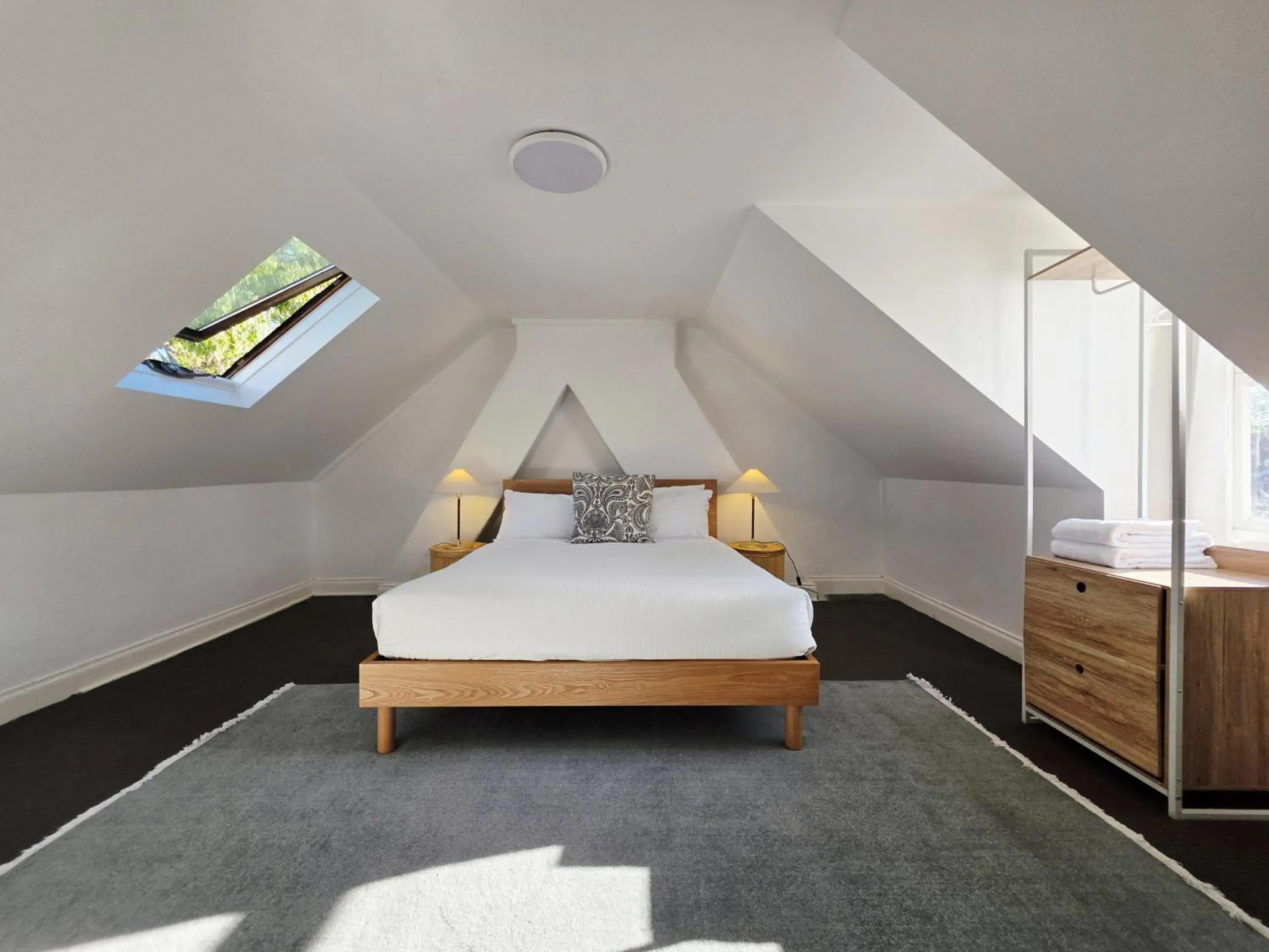 Bedroom, Bed in Crown Hotel Surry Hills Bedroom, Bed in Crown Hotel Surry Hills