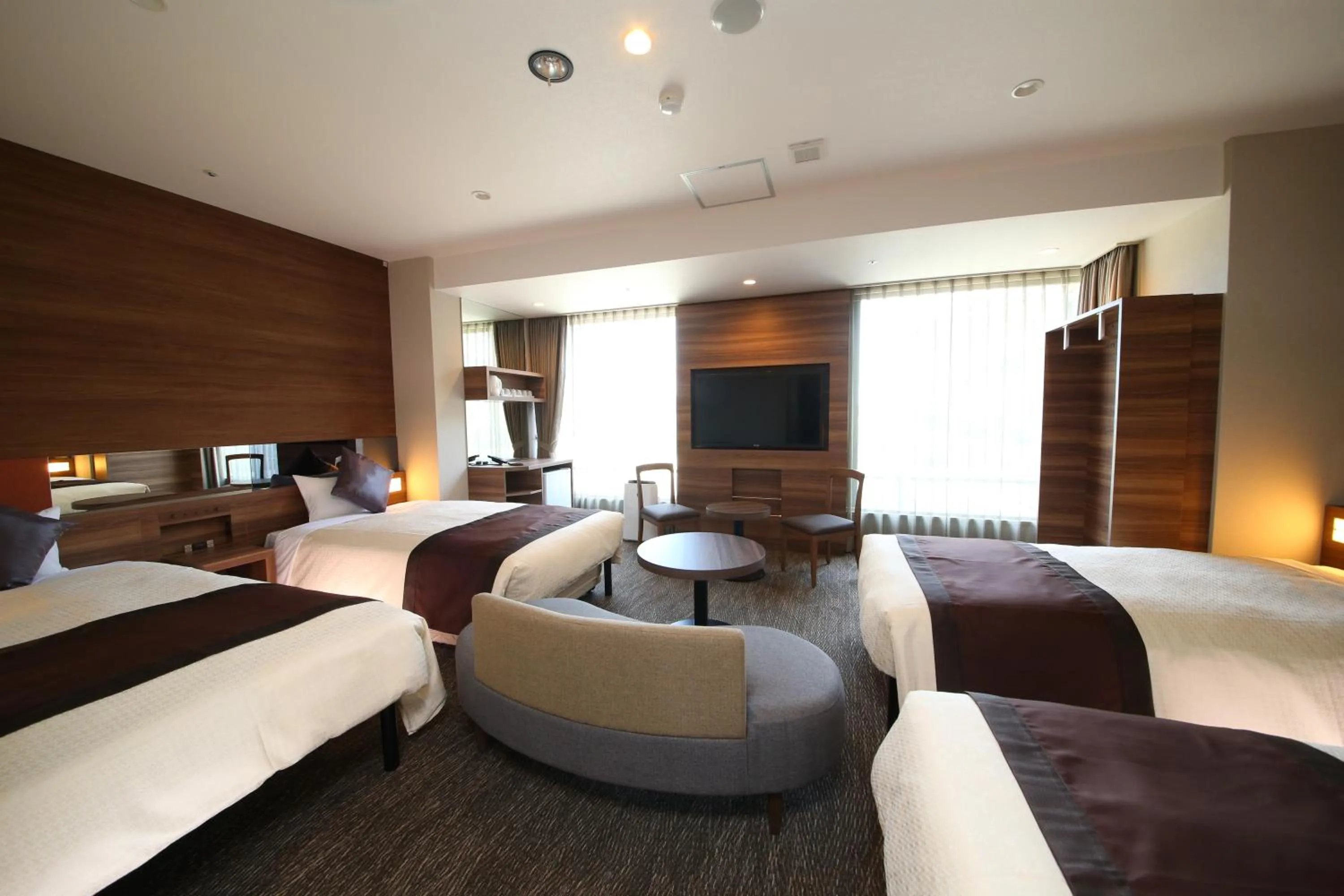 Photo of the whole room, Bed in The Hedistar Hotel Narita