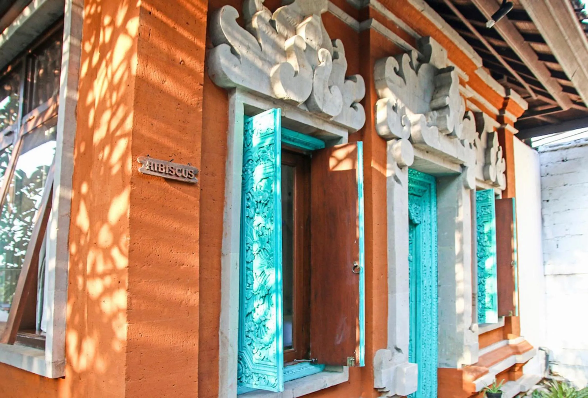 Facade/entrance in Sunhouse Guesthouse