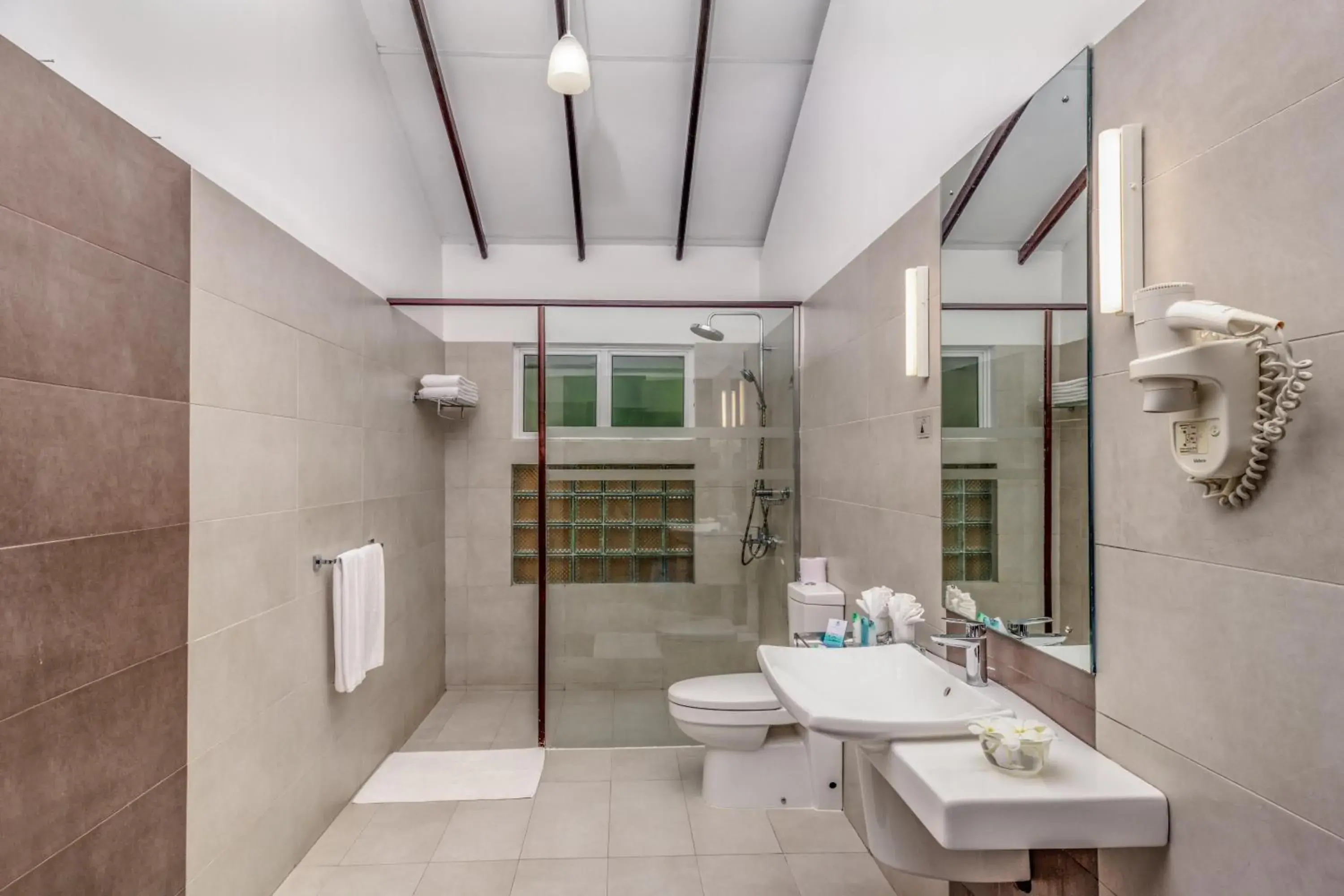 Bathroom in Amethyst Resort Passikudah Bathroom in Amethyst Resort Passikudah